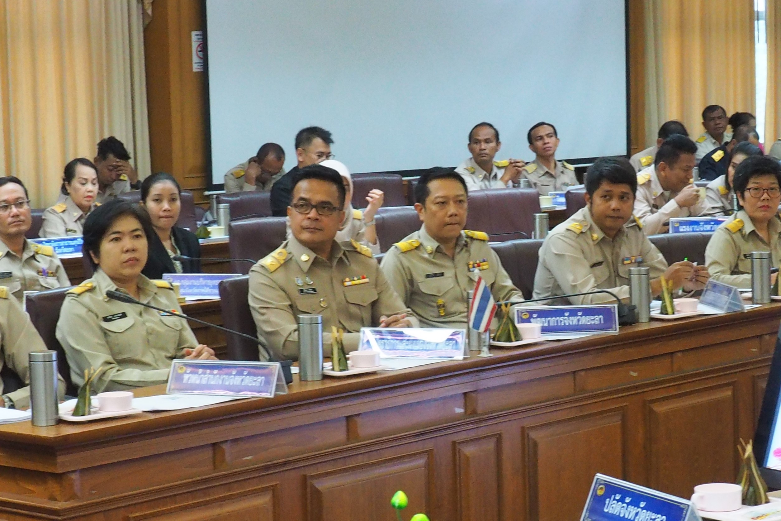 พัฒนาการจังหวัดยะลา ร่วมในการประชุมคณะกรมการจังหวัด หัวหน้าส่วนราชการ หัวหน้าหน่วยงาน/รัฐวิสาหกิจ ครั้งที่ 8/2562