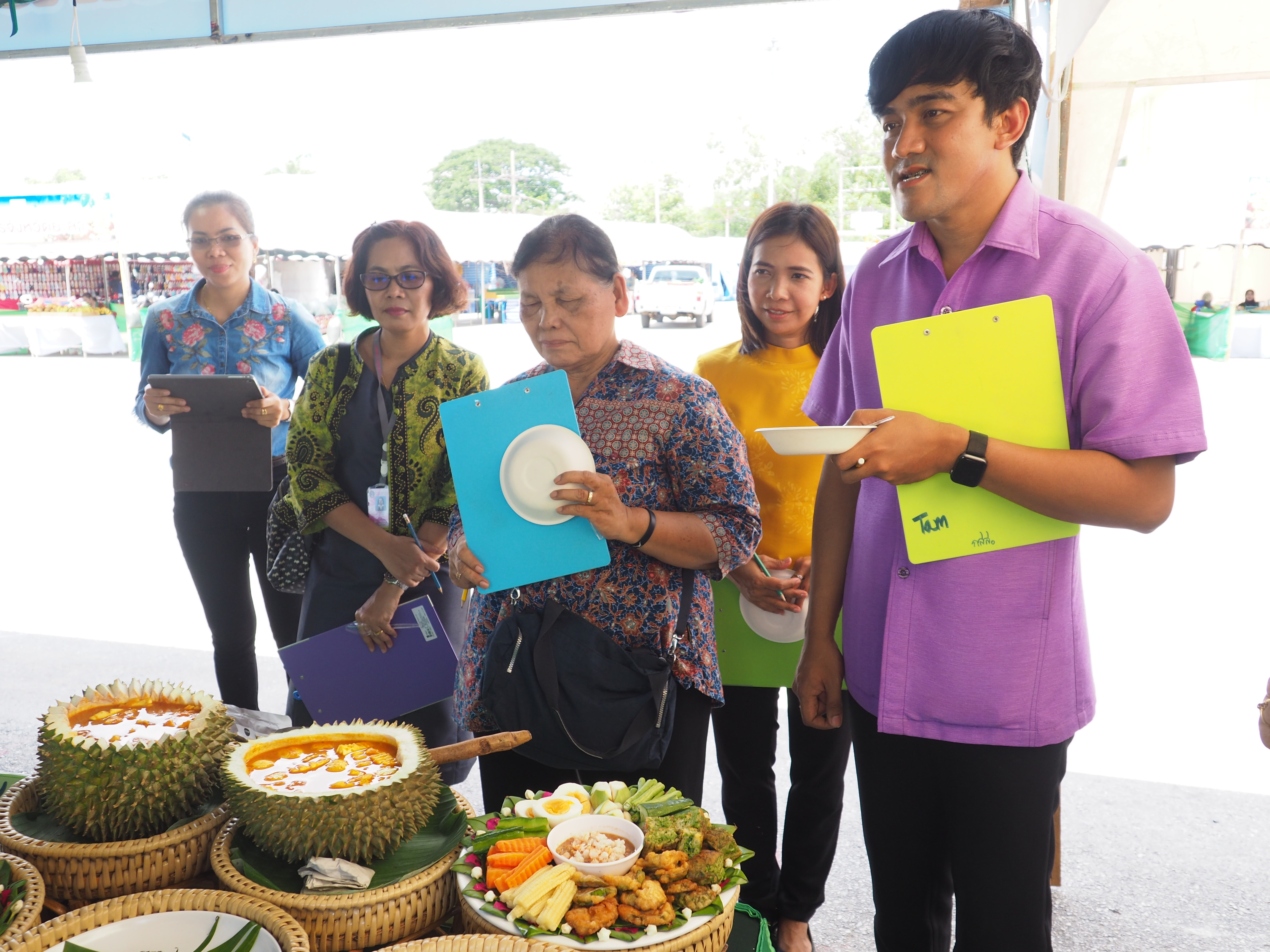 สำนักงานพัฒนาชุมชนจังหวัดยะลา จัดการประกวดผลิตภัณฑ์สัมมาชีพชุมชน ในงานสัมมาชีพก้าวไกล สู่ OTOP สากล