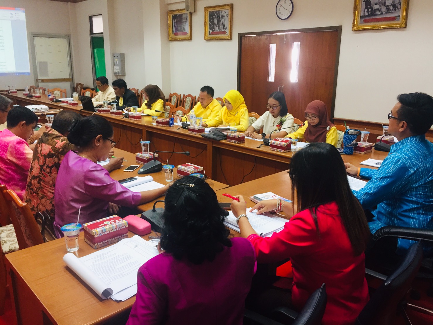 พัฒนาการจังหวัดยะลา เป็นประธานการประชุมผู้บริหาร/หัวหน้ากลุ่มงาน/หัวหน้าฝ่าย/พัฒนาการอำเภอ ประจำเดือนกรกฎาคม 2562