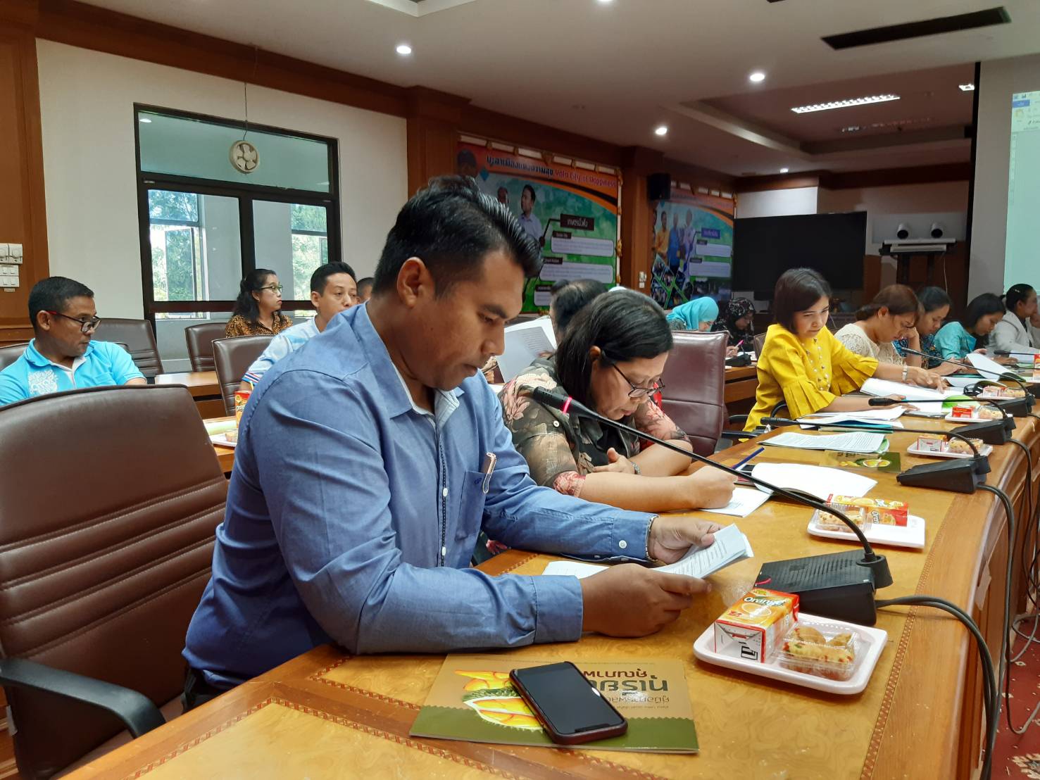 พัฒนาการจังหวัดยะลา​ เป็นประธานการประชุมคณะทำงานการขับเคลื่อนการพัฒนาเศรษฐกิจฐานรากและประชารัฐ​ ครั้งที่​ 6