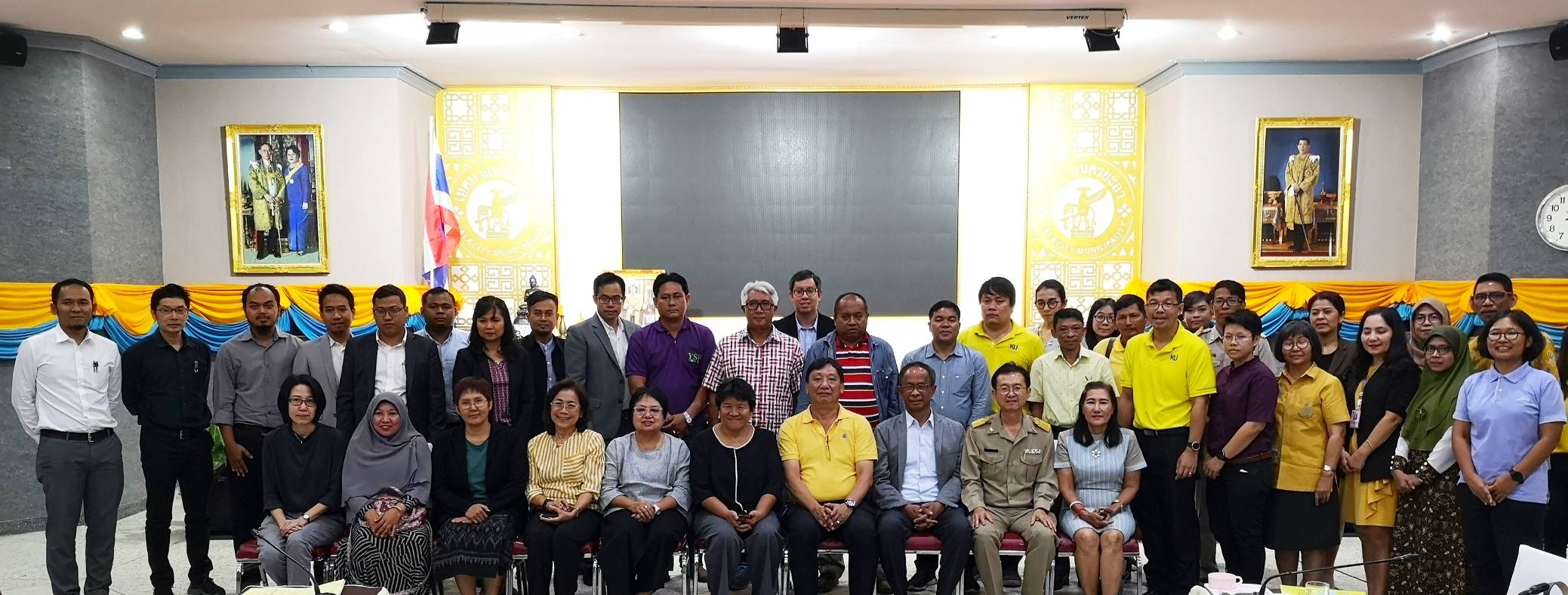 พช.ยะลา ร่วมในการประชุมเพื่อนำเสนอข้อเสนอโครงการวิจัย