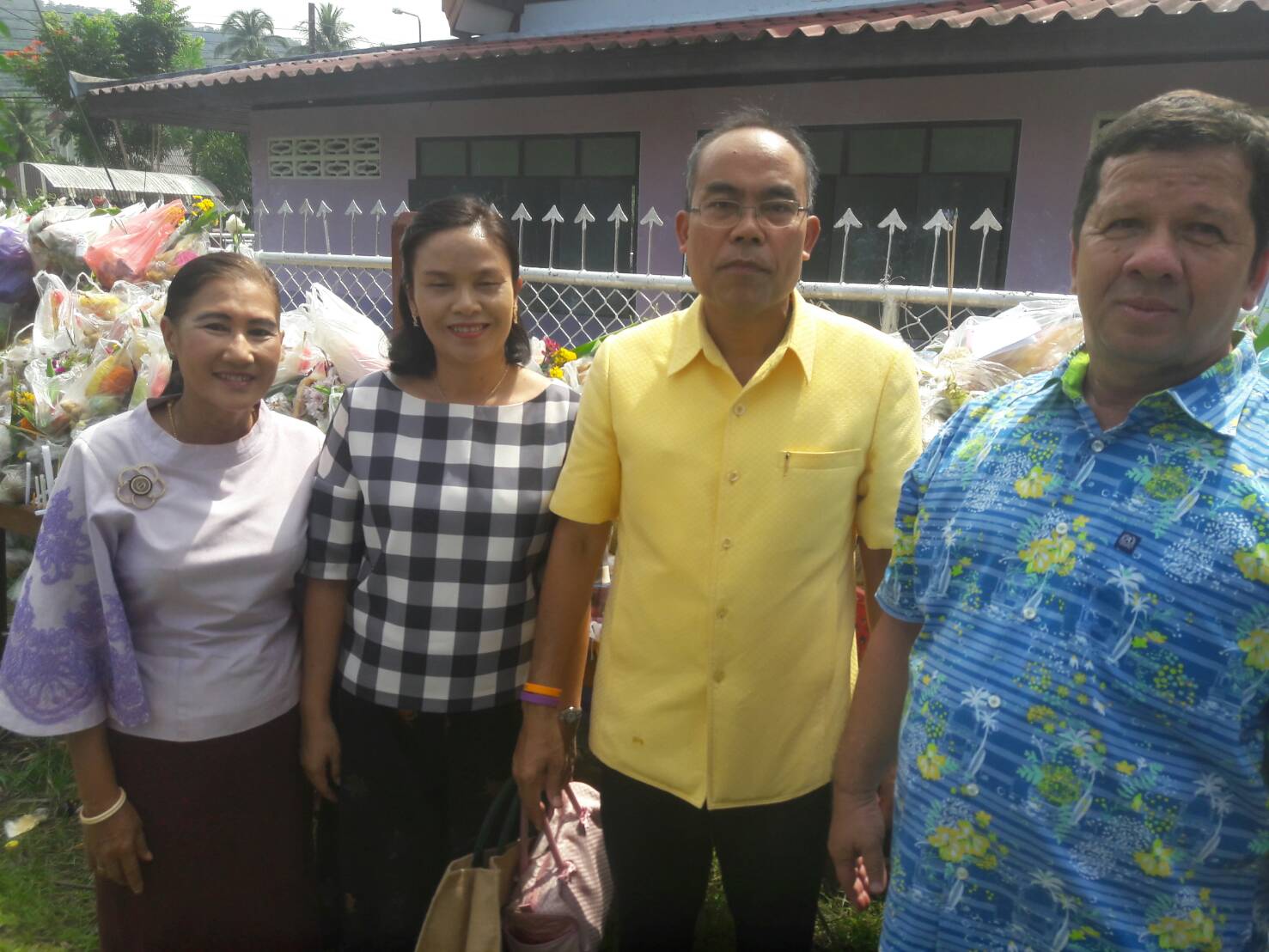 หัวหน้ากลุ่มงานส่งเสริมการพัฒนาชุมชน ร่วมงานวันสาทรเดือนสิบ