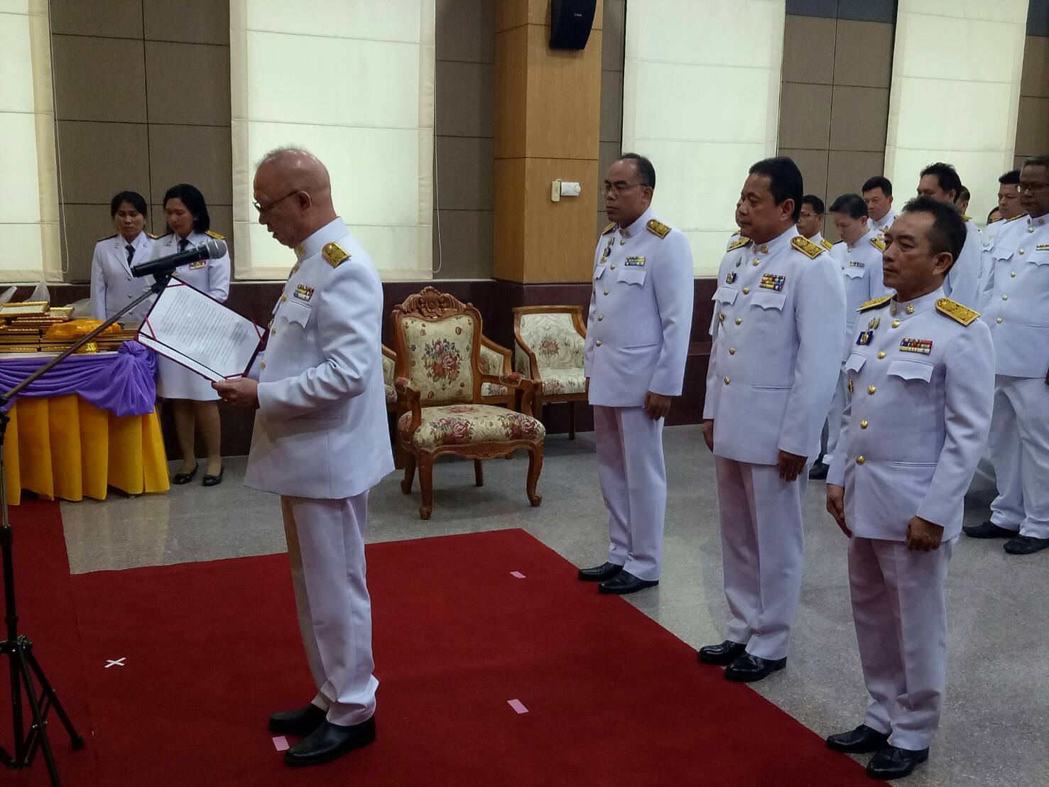 พัฒนาการจังหวัดยะลา เข้ารับพระราชทานพระบรมฉายาลักษณ์ พระบาทสมเด็จพระเจ้าอยู่หัว