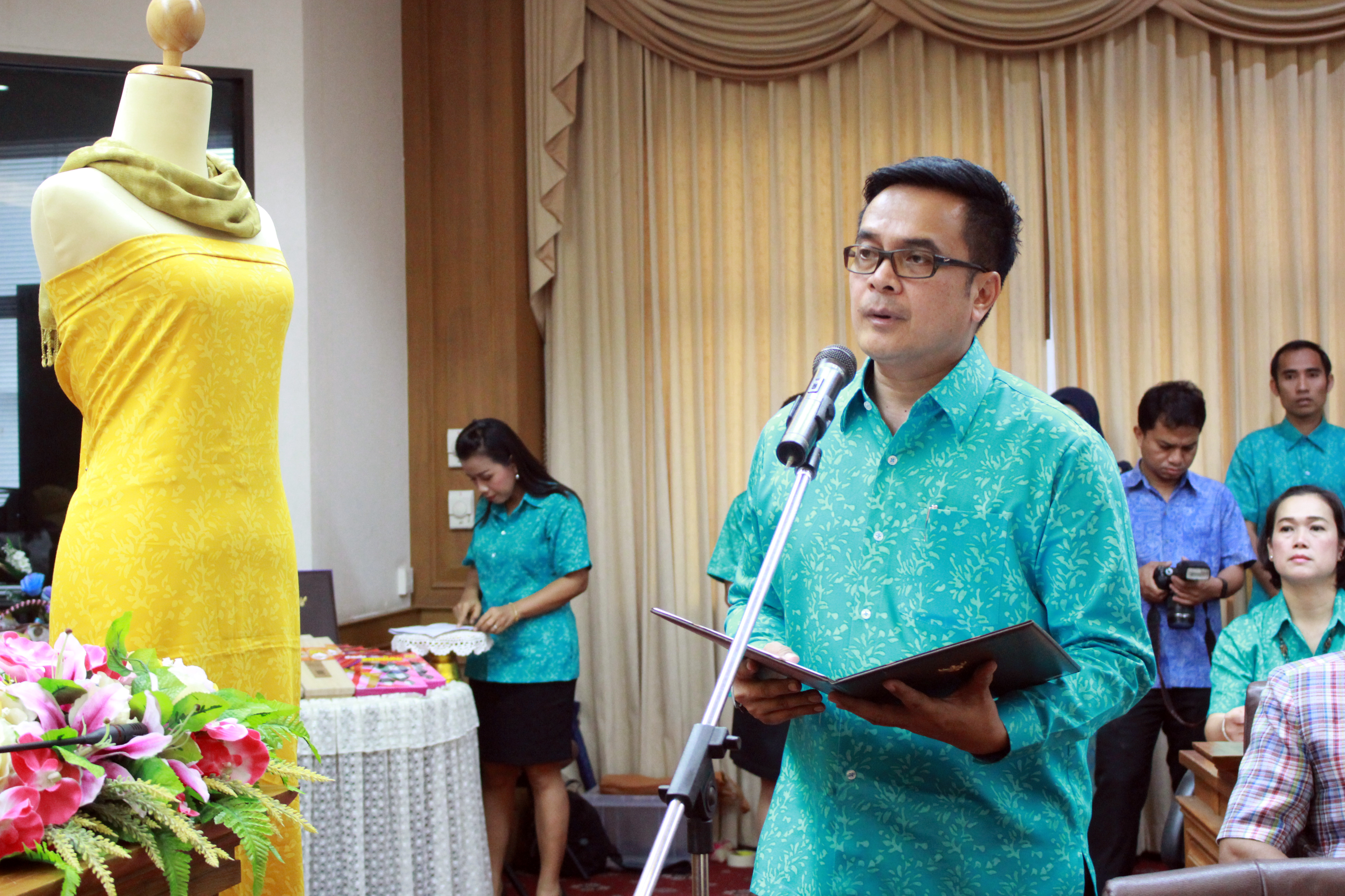 พช.ยะลา จับมือ หน่วยงานภาคี สืบสาน อนุรักษ์ศิลป์ผ้าถิ่นไทย ดำรงไว้ในแผ่นดิน