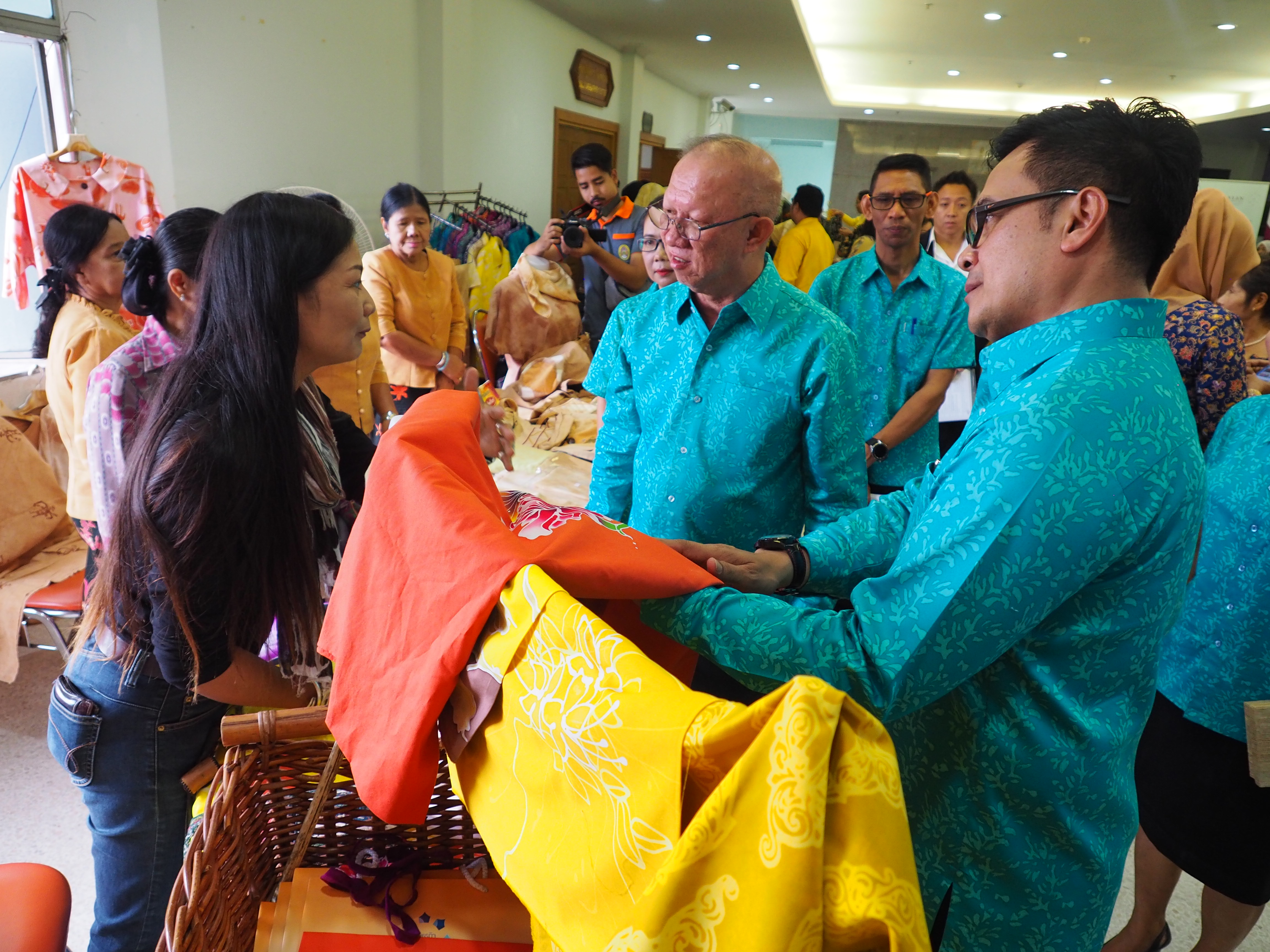 พช.ยะลา จับมือ หน่วยงานภาคี สืบสาน อนุรักษ์ศิลป์ผ้าถิ่นไทย ดำรงไว้ในแผ่นดิน