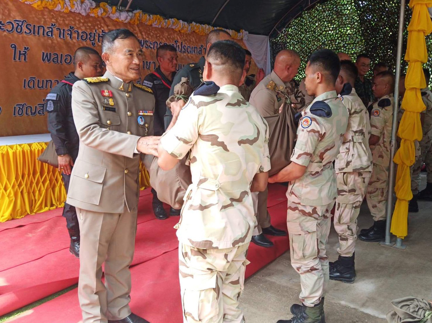 หัวหน้ากลุ่มงานยุทธศาสตร์ฯ ยะลา ร่วมให้การต้อนรับองคมนตรี