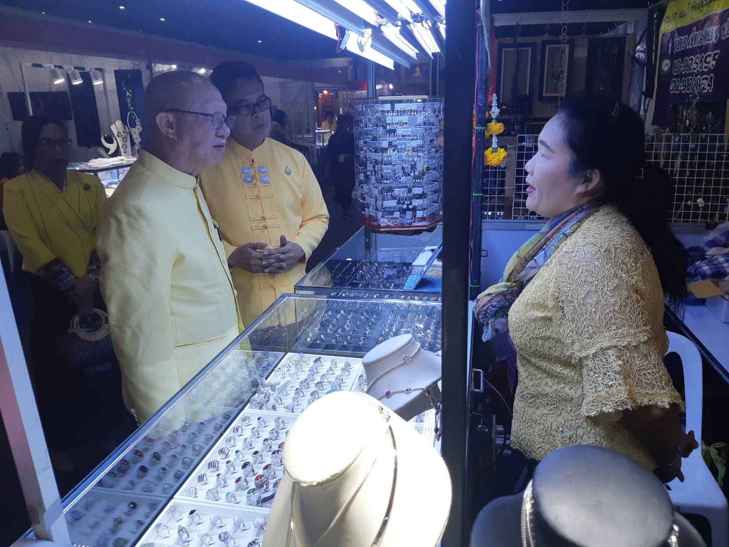ผู้ว่าฯยะลา ร่วมพิธีเปิด OTOP CITY 2109 ตระการตา อาณาจักรของขวัญของฝากทั่วไทย