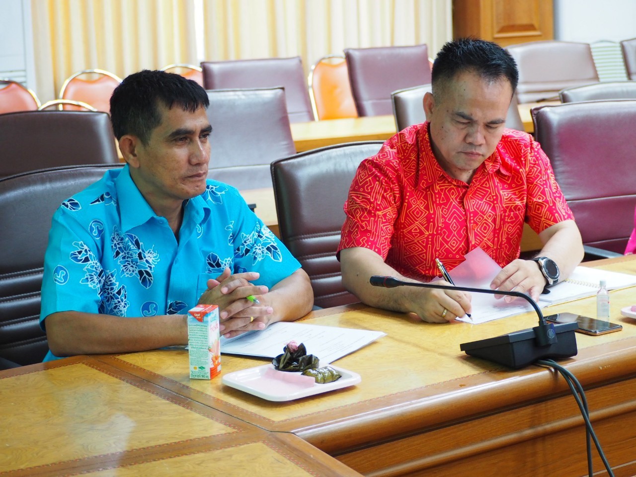 จ.ยะลา ประชุมคณะฯ ขับเคลื่อนการพัฒนาหมู่บ้านและชุมชนท้องถิ่นตามหลักปรัชญาของเศรษฐกิจพอเพียง