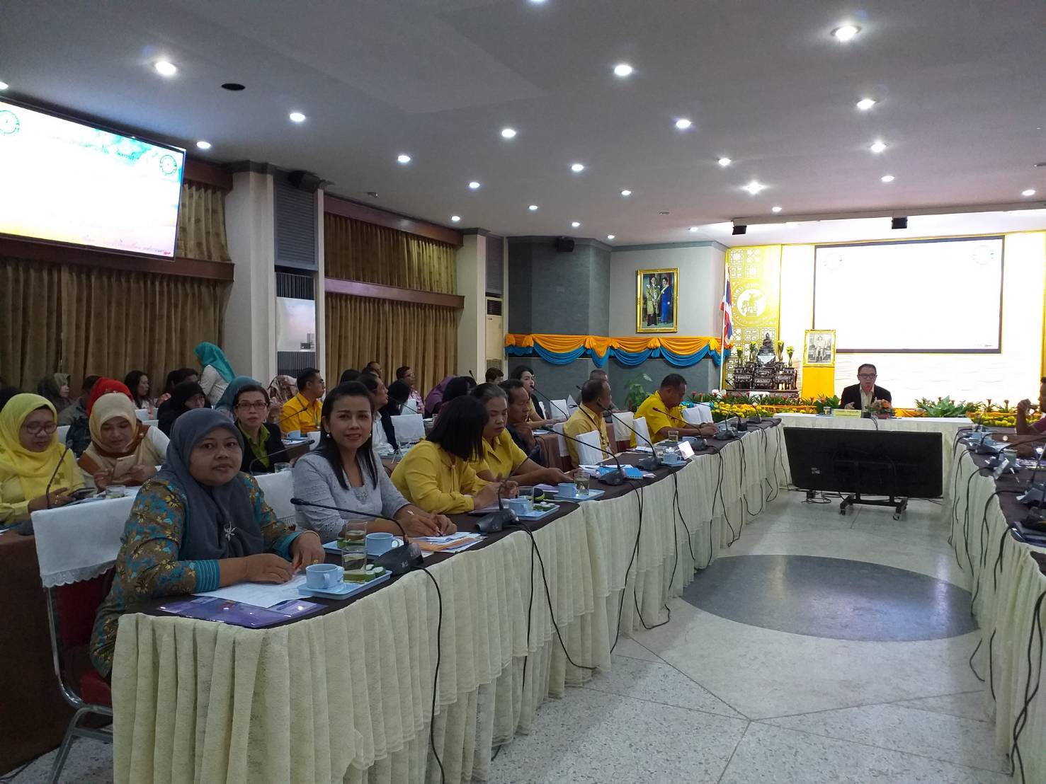 พช.ยะลา ร่วมประชุมพบปะหน่วยงานในศุูนย์ประสานงานเพื่อสวัสดิการประชาช