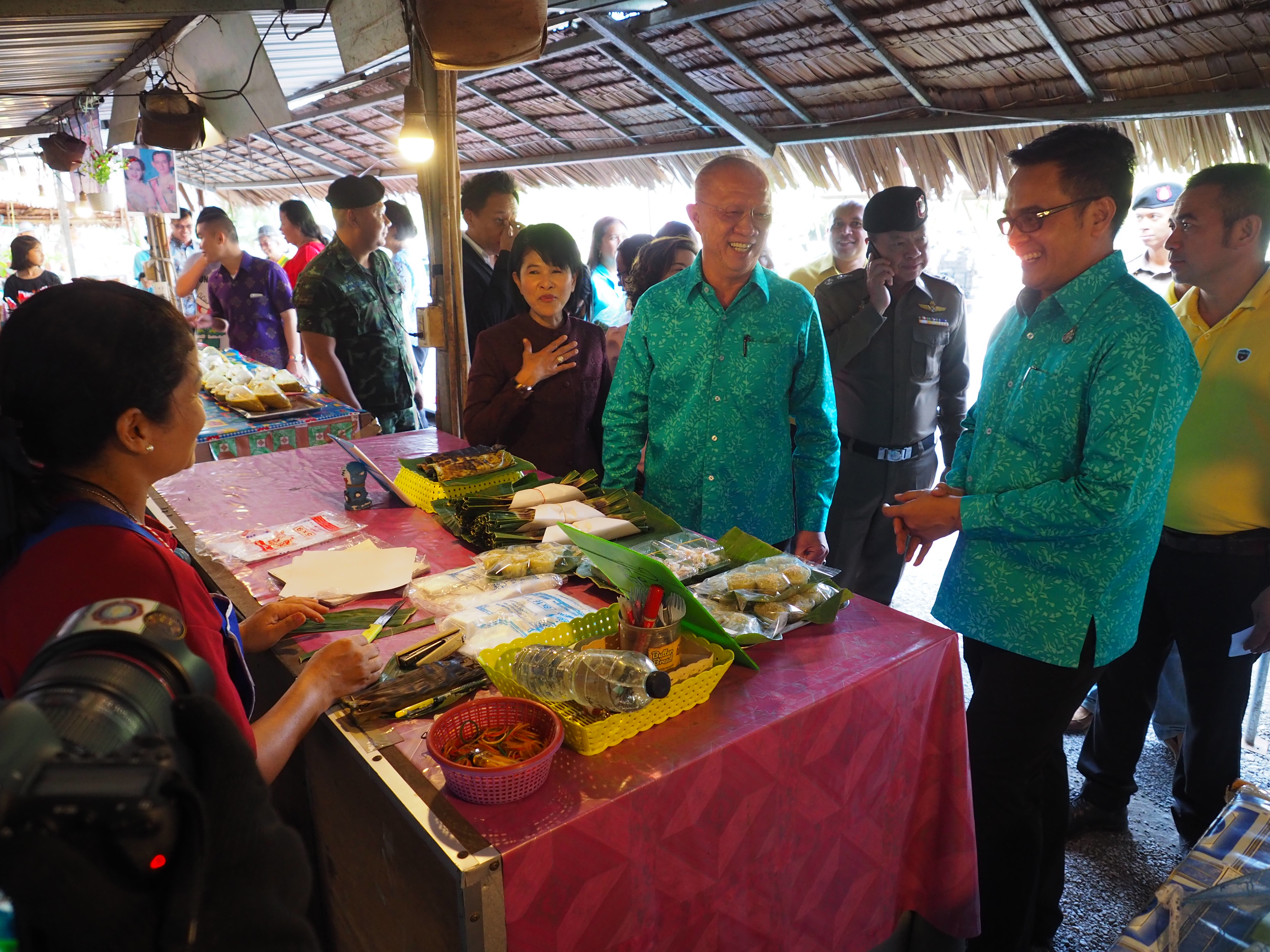 จ.ยะลา Kick off ถนนคนเดินบ้านคลองทรายใน “เดิน กิน ชิม เที่ยว”