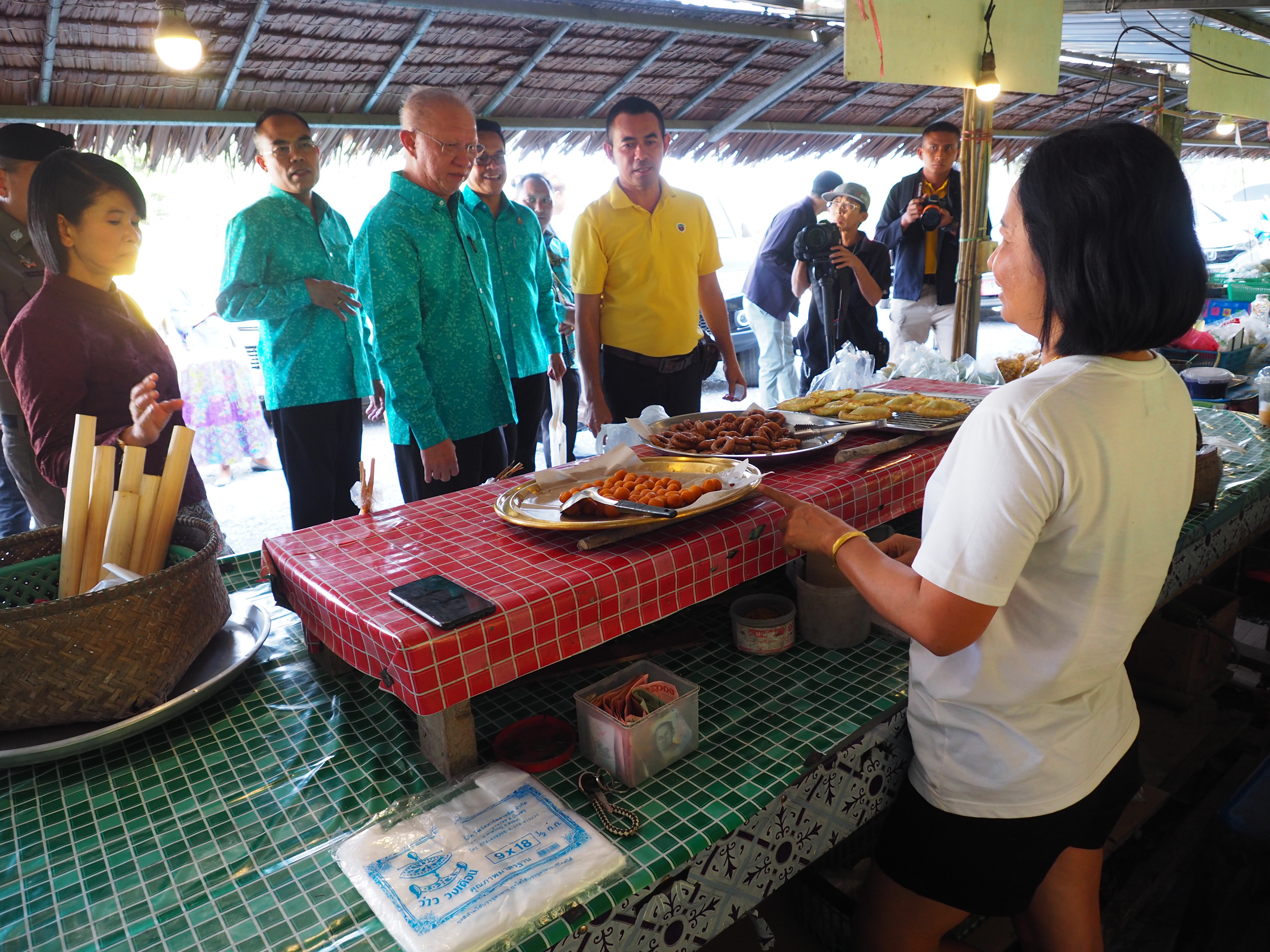 จ.ยะลา Kick off ถนนคนเดินบ้านคลองทรายใน “เดิน กิน ชิม เที่ยว”