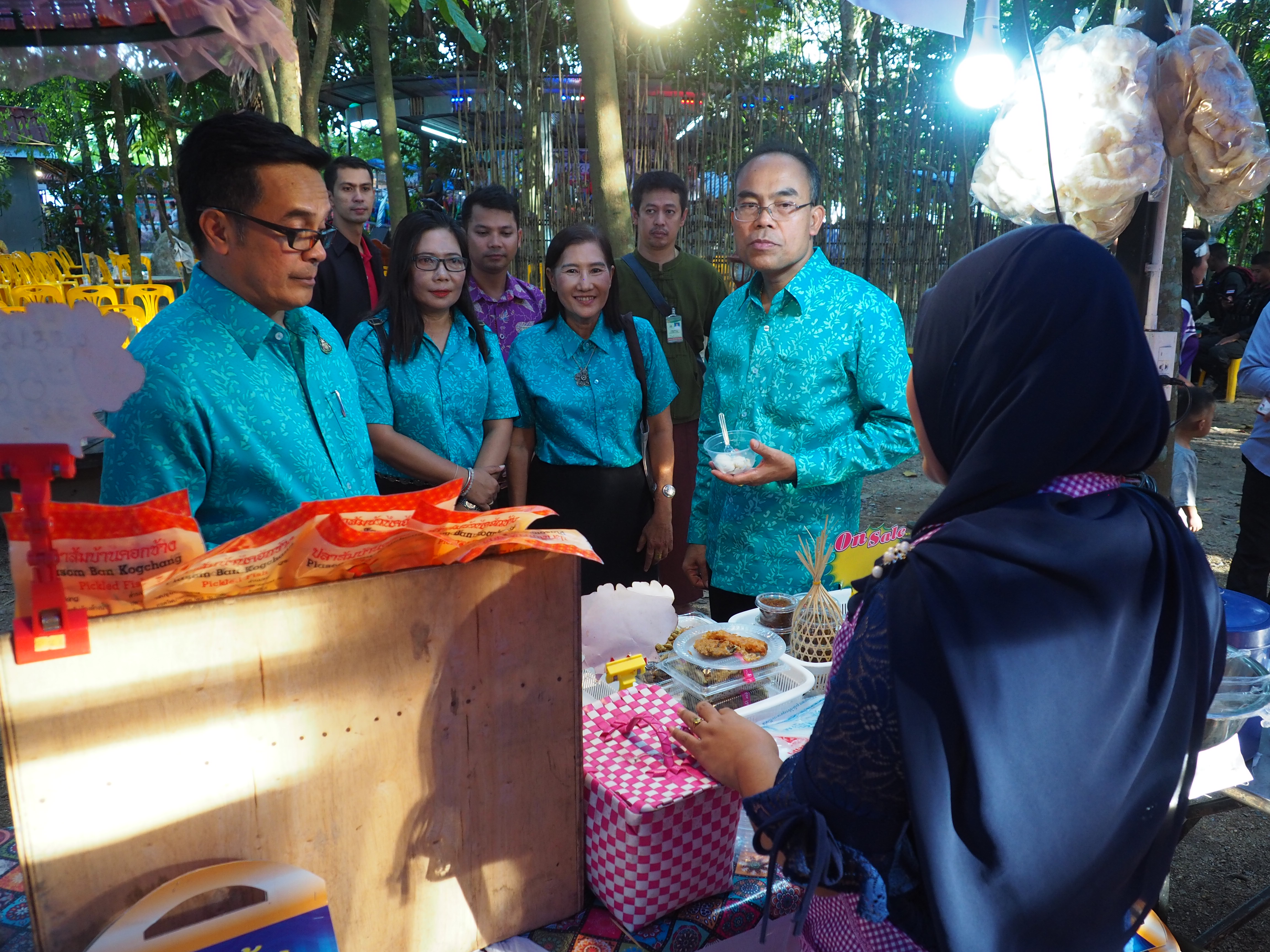 จ.ยะลา Kick off ถนนคนเดินบ้านคลองทรายใน “เดิน กิน ชิม เที่ยว”