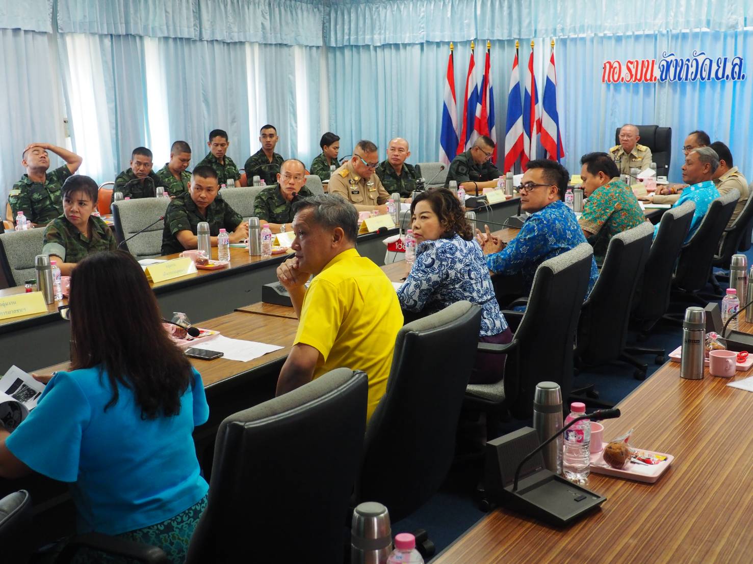 พจ.ยะลา ประชุมรับมอบนโยบายของผู้อำนวยการรักษาความมั่นคงภายในจังหวัดยะลา