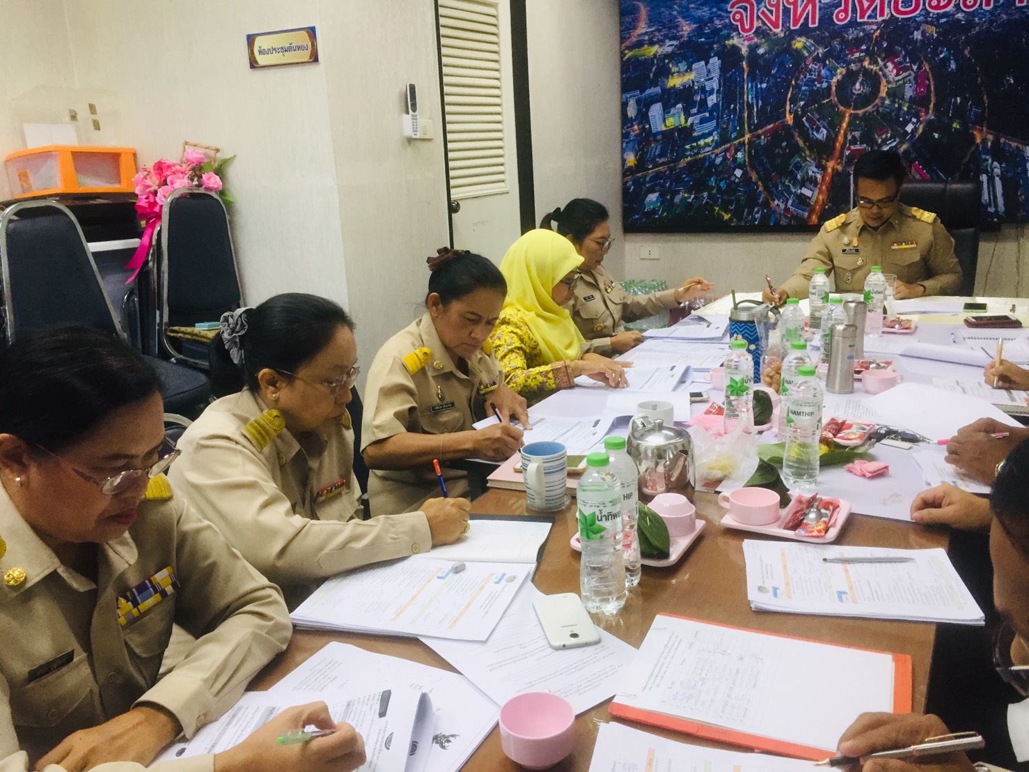 พช.ยะลา ประชุมคณะทำงานพิจารณาค่าเป้าหมายและตัวชี้วัดการประเมินผลการปฏิบัติราชการ รอบที่ 1/2653
