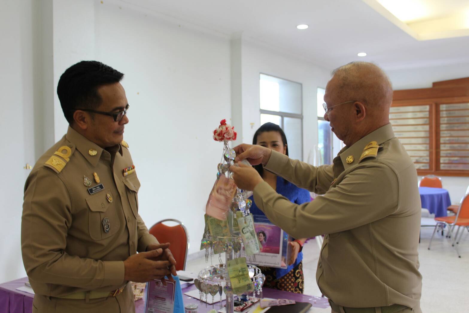 พช.ยะลา เชิญชวน กรมการจังหวัดและหัวหน้าส่วนราชการ ร่วมสมทบทุน กองทุนพัฒนาเด็กชนบทฯ