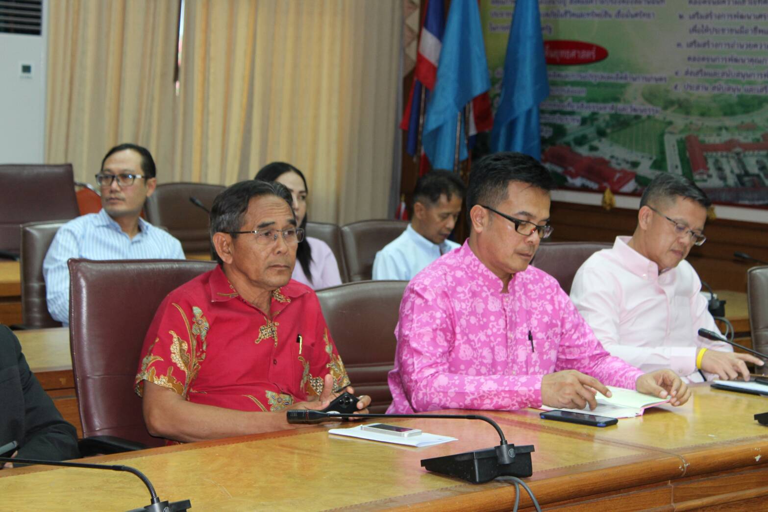 พจ.ยะลา ร่วมประชุมมาตรการเร่งด่วนในการป้องกัน Covid