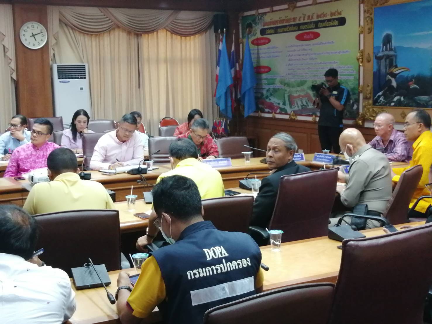 พจ.ยะลา ร่วมประชุมมาตรการเร่งด่วนในการป้องกัน Covid