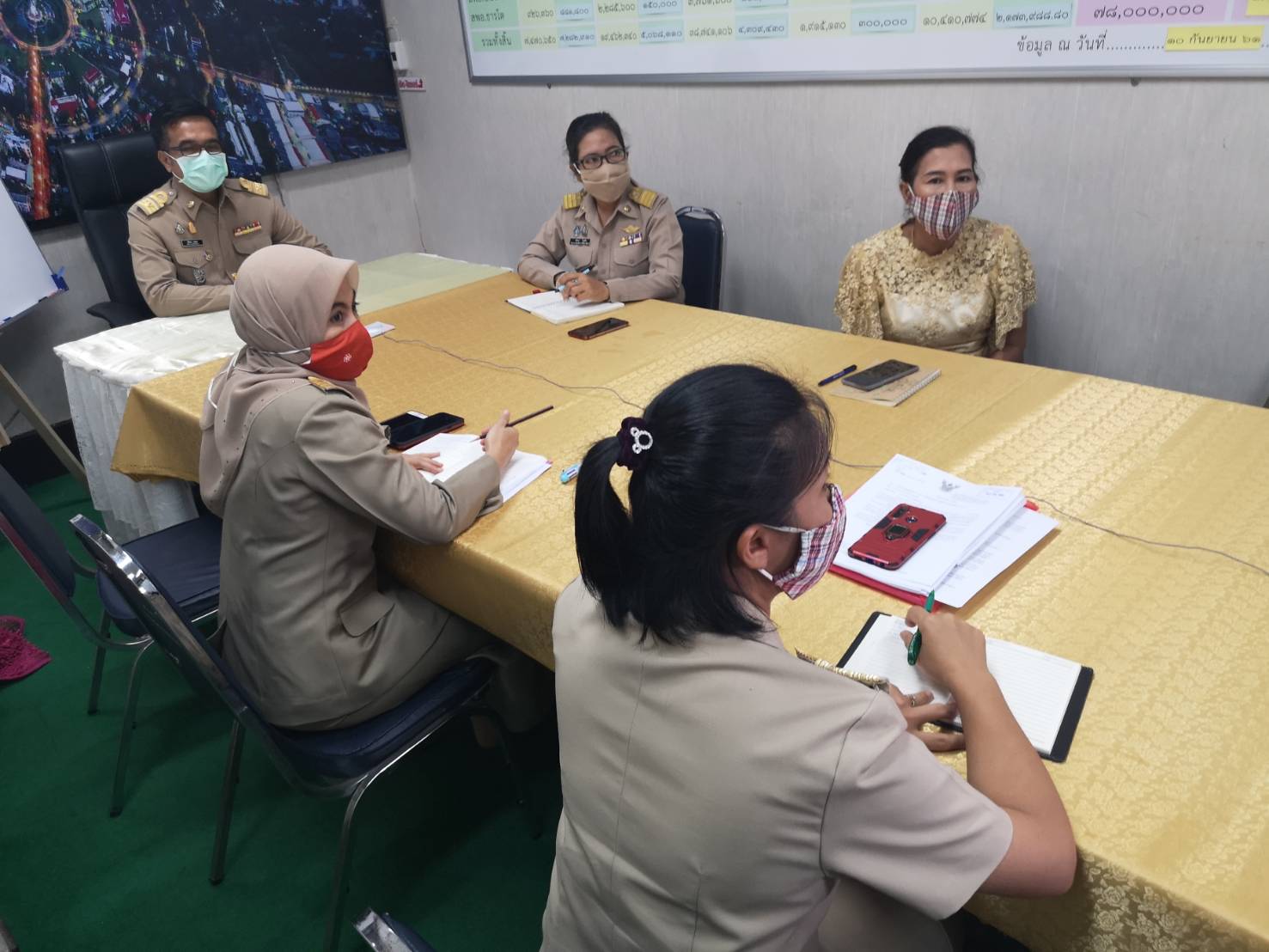 พช.ยะลา รับแนวทางการพัฒนาคุณภาพชีวิตระดับครัวเรือน