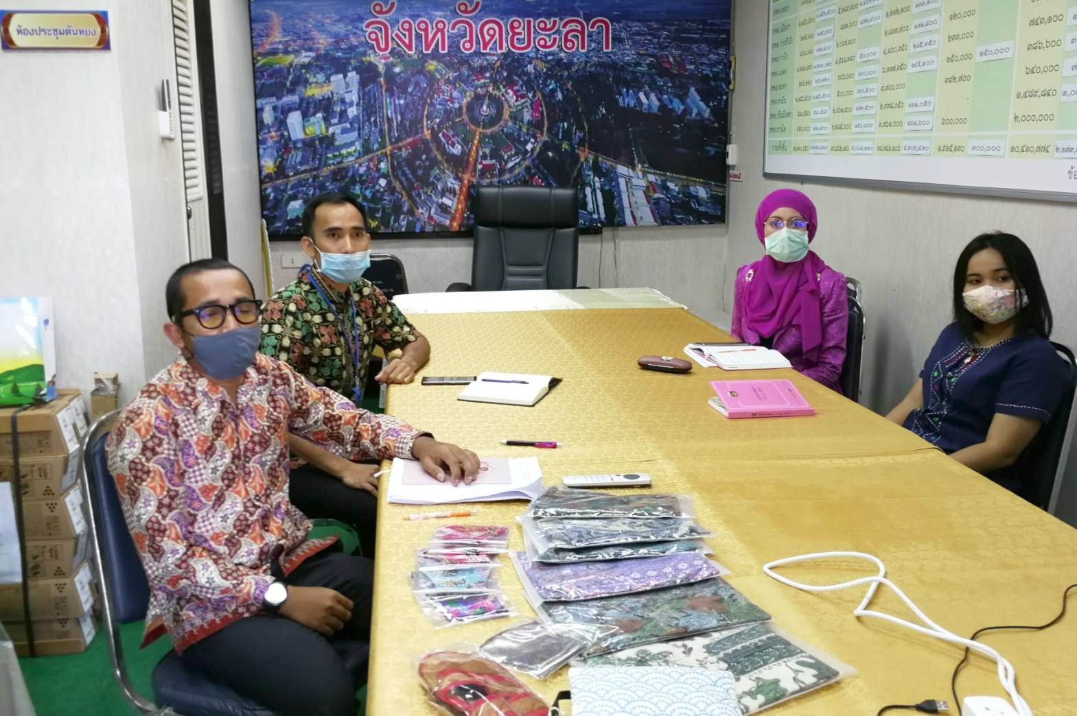 [ กองทุนพัฒนาบทบาทสตรี-ยะลา ประชุมผ่านระบบ Video conference ]