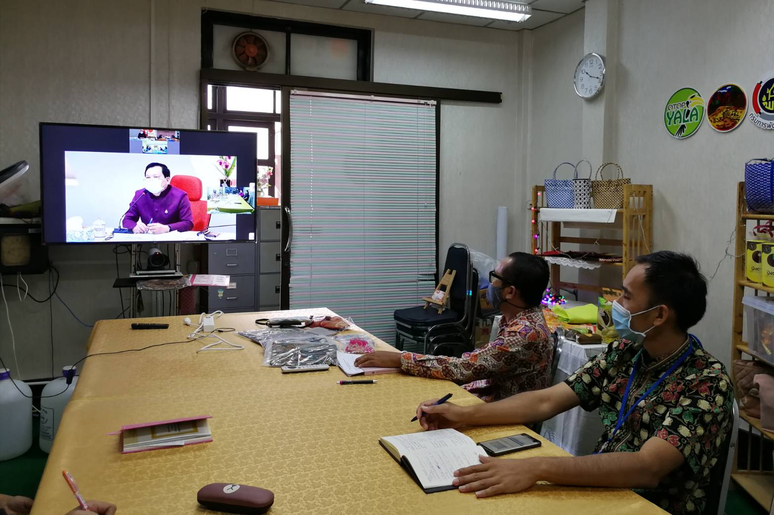 [ กองทุนพัฒนาบทบาทสตรี-ยะลา ประชุมผ่านระบบ Video conference ]
