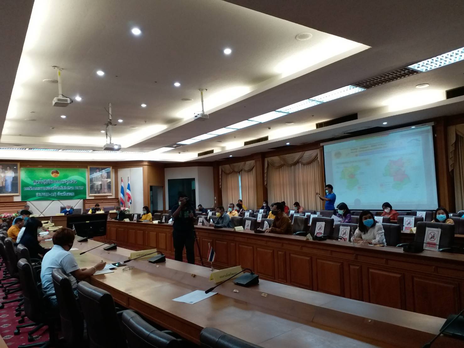 พช.ยะลา ร่วมประชุมศูนย์ปฏิบัติการภาวะฉุกเฉินกรณีการระบาดของเชื้อไวรัสโคโรนา 2019 (โควิด – 19) จังหวัดยะลา ครั้งที่ 55
