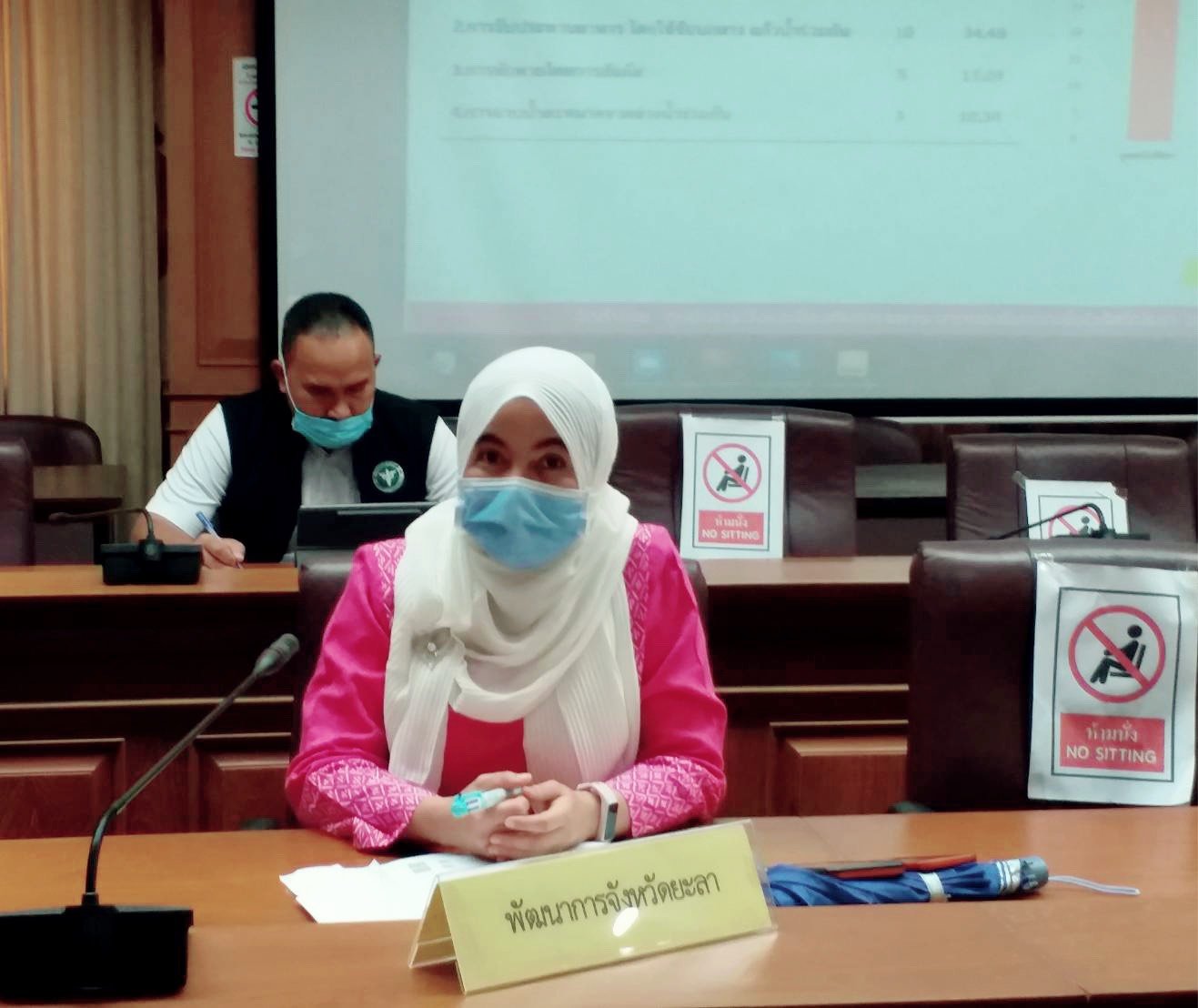 พช.ยะลา ร่วมประชุมศูนย์ปฏิบัติการภาวะฉุกเฉินกรณีการระบาดของเชื้อไวรัสโคโรนา 2019 (โควิด – 19) จังหวัดยะลา ครั้งที่ 60