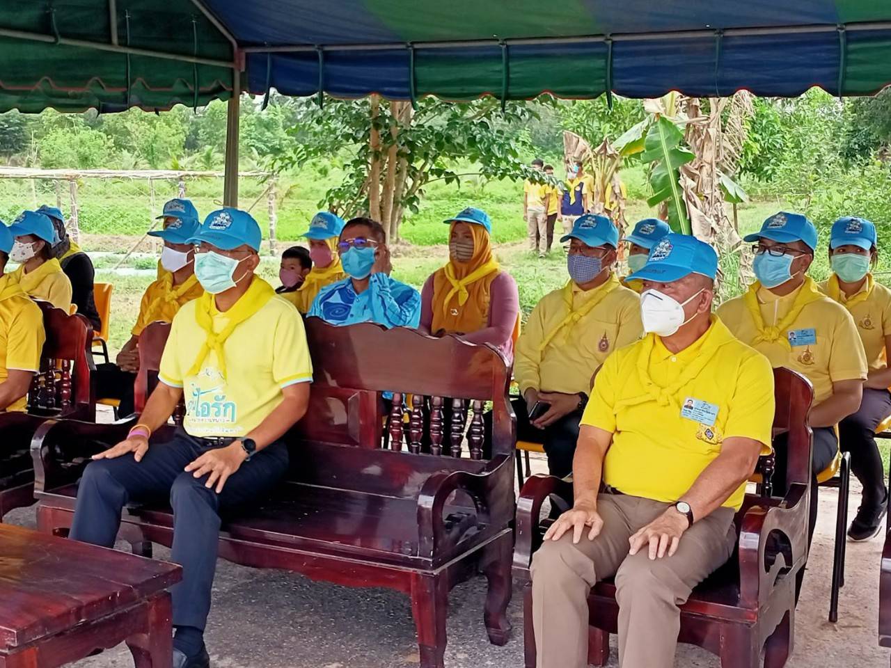 พจ.ยะลา ร่วมกิจกรรมจิตอาสาปล่อยพันธุ์ปลา ฟาร์มตัวอย่าง