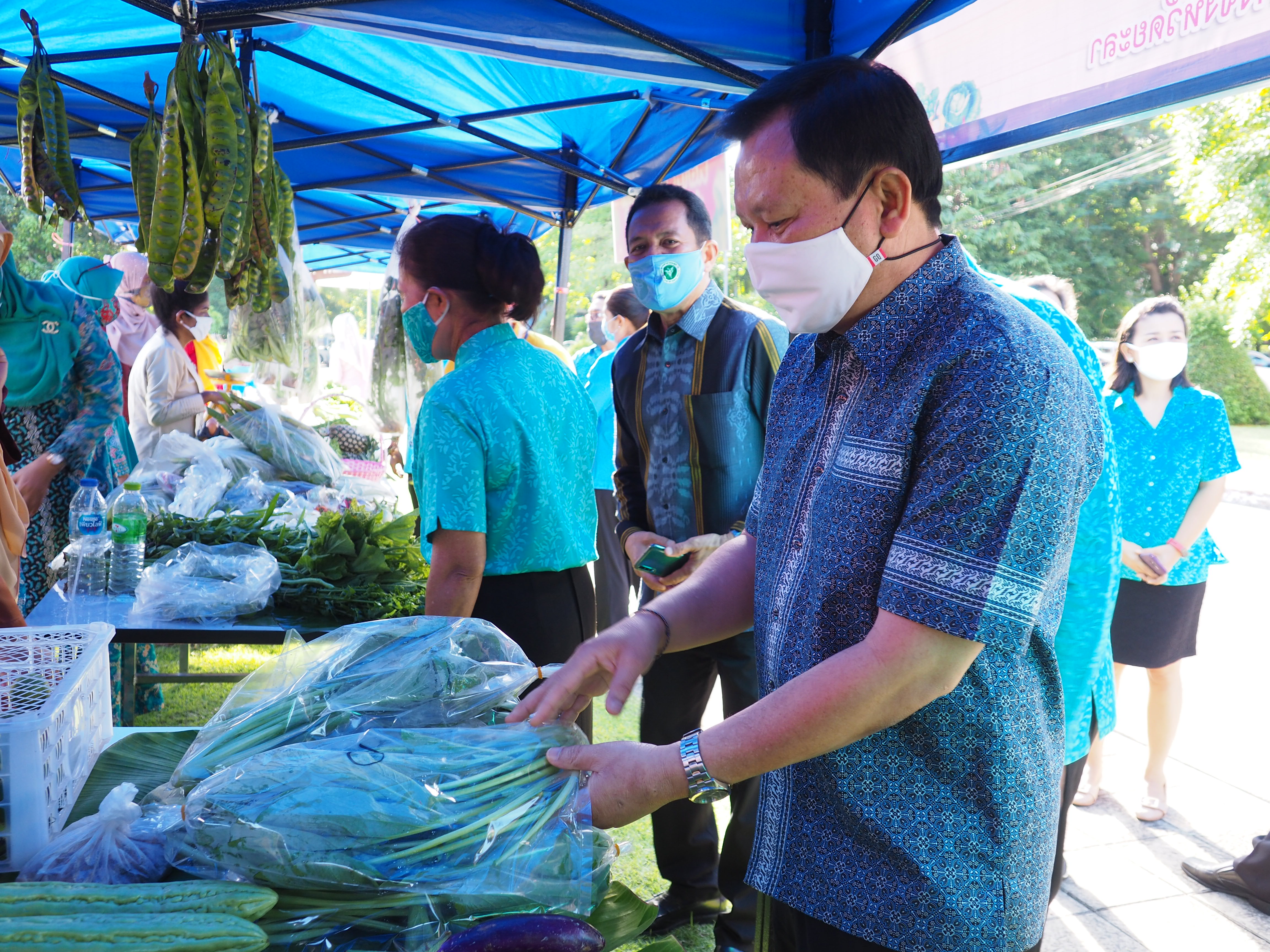 ยะลา เปิดตลาดผักโครงการปฏิบัติการ 90 วัน ปลูกผักสวนครัว เพื่อสร้างความมั่นคงทางอาหาร