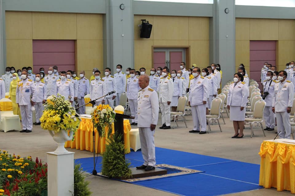 พช.ยะลา ร่วมพิธีลงนามถวายพระพร เนื่องในวันเฉลิมพระชนมพรรษา พระบาทสมเด็จพระปรเมนทรรามาธิบดีศรีสินทรมหาวชิราลงกรณ พระวชิรเกล้าเจ้าอยู่หัว