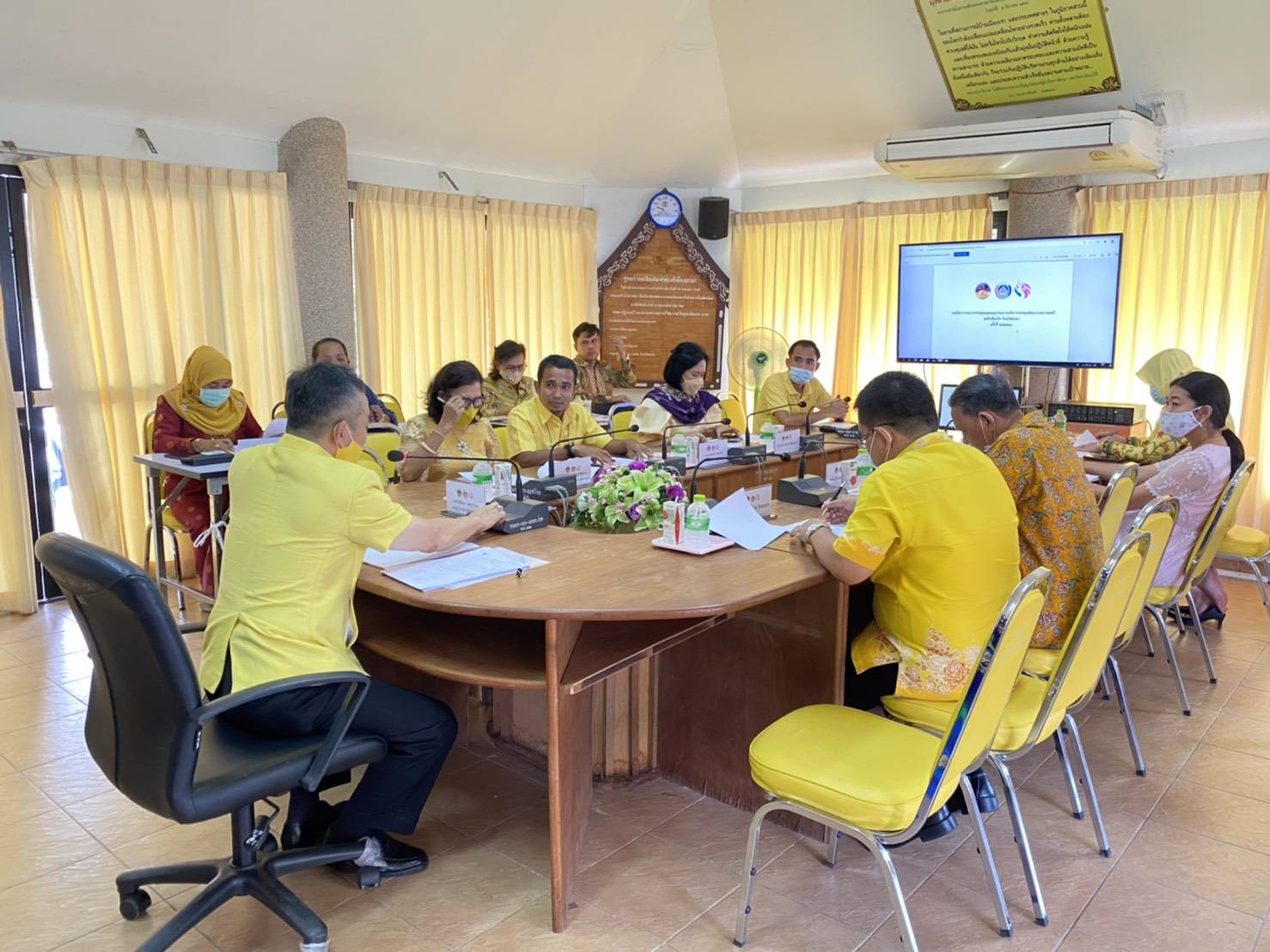 จ.ยะลา ประชุมคณะอนุกรรมการบริหารกองทุนพัฒนาบทบาทสตรีระดับจังหวัด