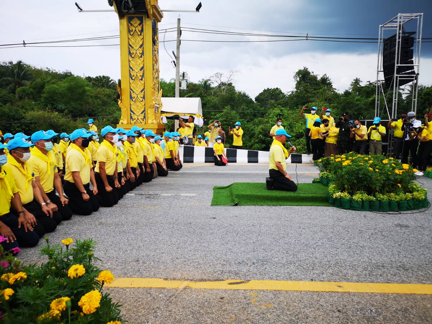 พช.ยะลา ร่วมพิธีเปิด “ซุ้มประตูเมืองเฉลิมพระเกียรติ เนื่องในโอกาสมหามงคลพระราชพิธีบรมราชาภิเษก”