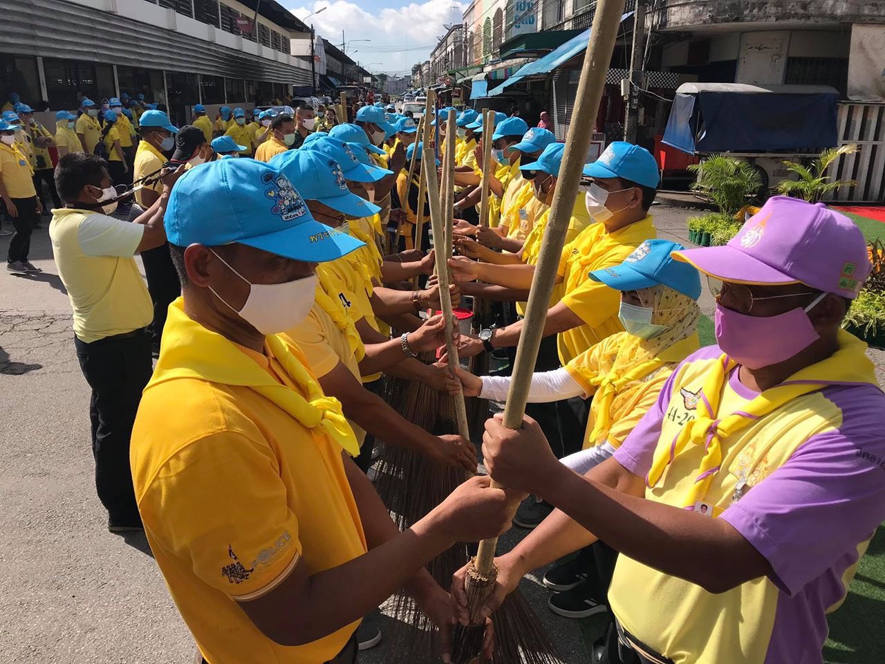 พช.ยะลา ร่วมกิจกรรมจิตอาสาพัฒนา เนื่องในโอกาสวันสมเด็จพระนารายณ์มหาราช
