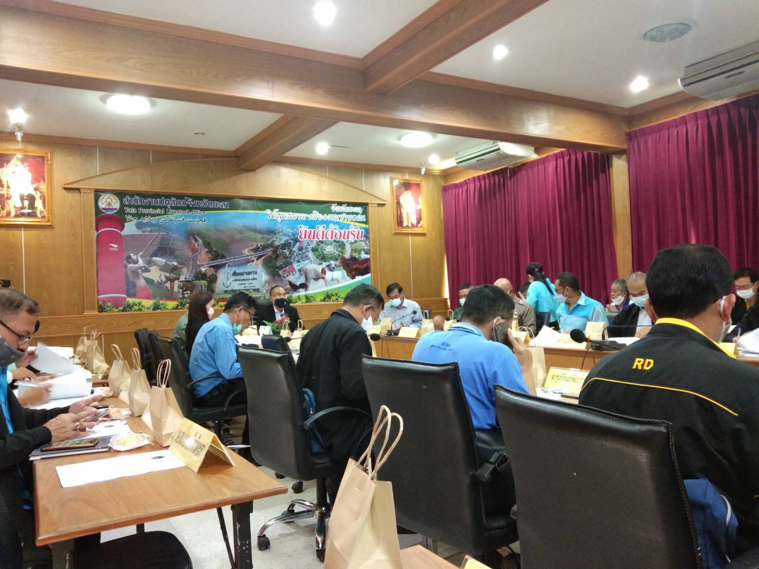 พช.ยะลา ร่วมประชุมติดตามการแก้ไขปัญหาด้านการเกษตรที่สำคัญของจังหวัดยะลา