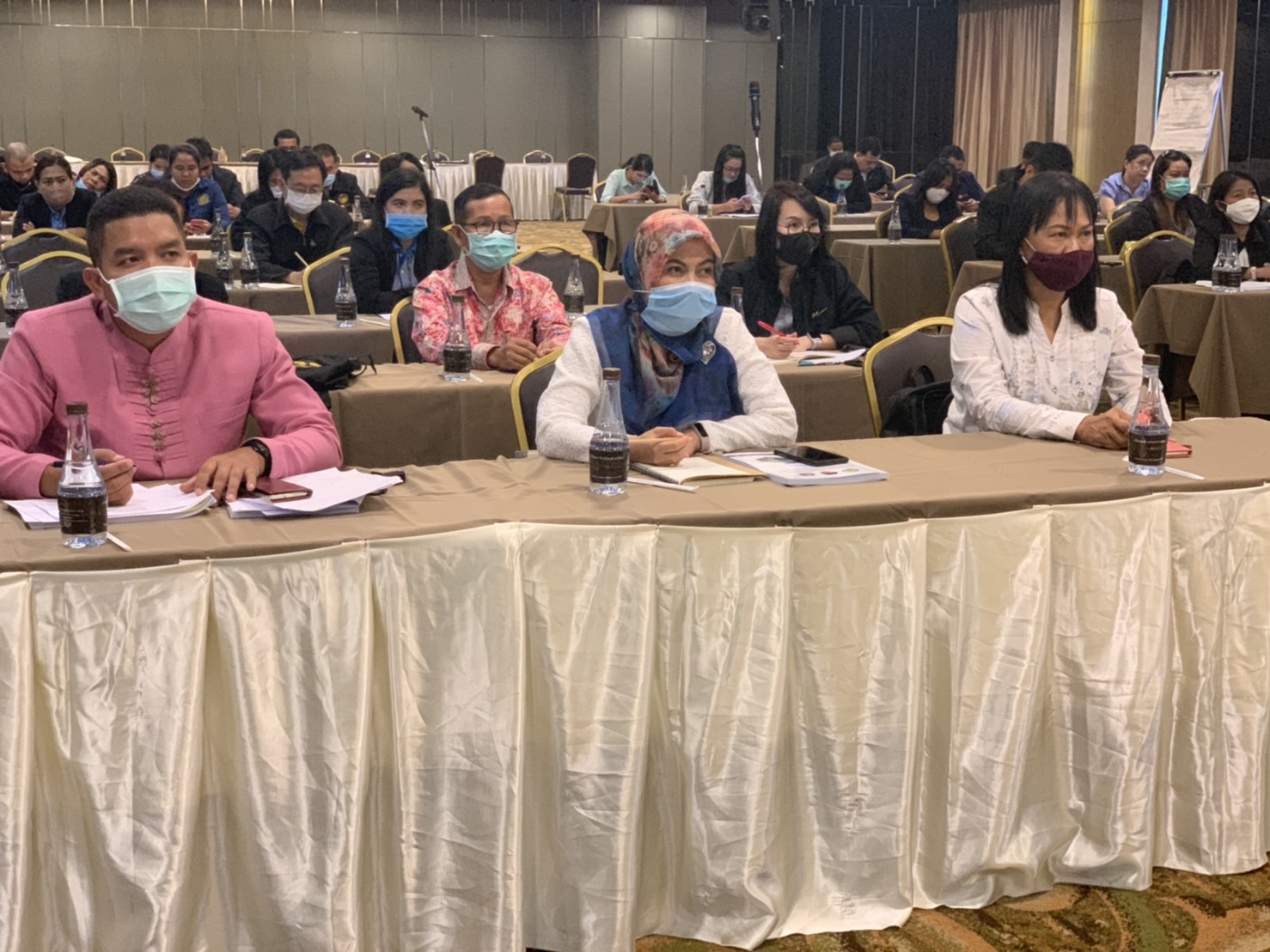 พช.ยะลา ร่วมประชุมเชิงปฏิบัติการทบทวนแผนพัมนากลุ่มจังหวัดภาคใต้ชายแดน พ.ศ.2561-2565