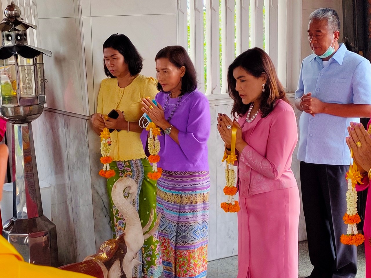 สตรียะลา สืบสานประเพณีวัฒนธรรมไทย “รำถวายสักการะ ศาลหลักเมืองยะลา”
