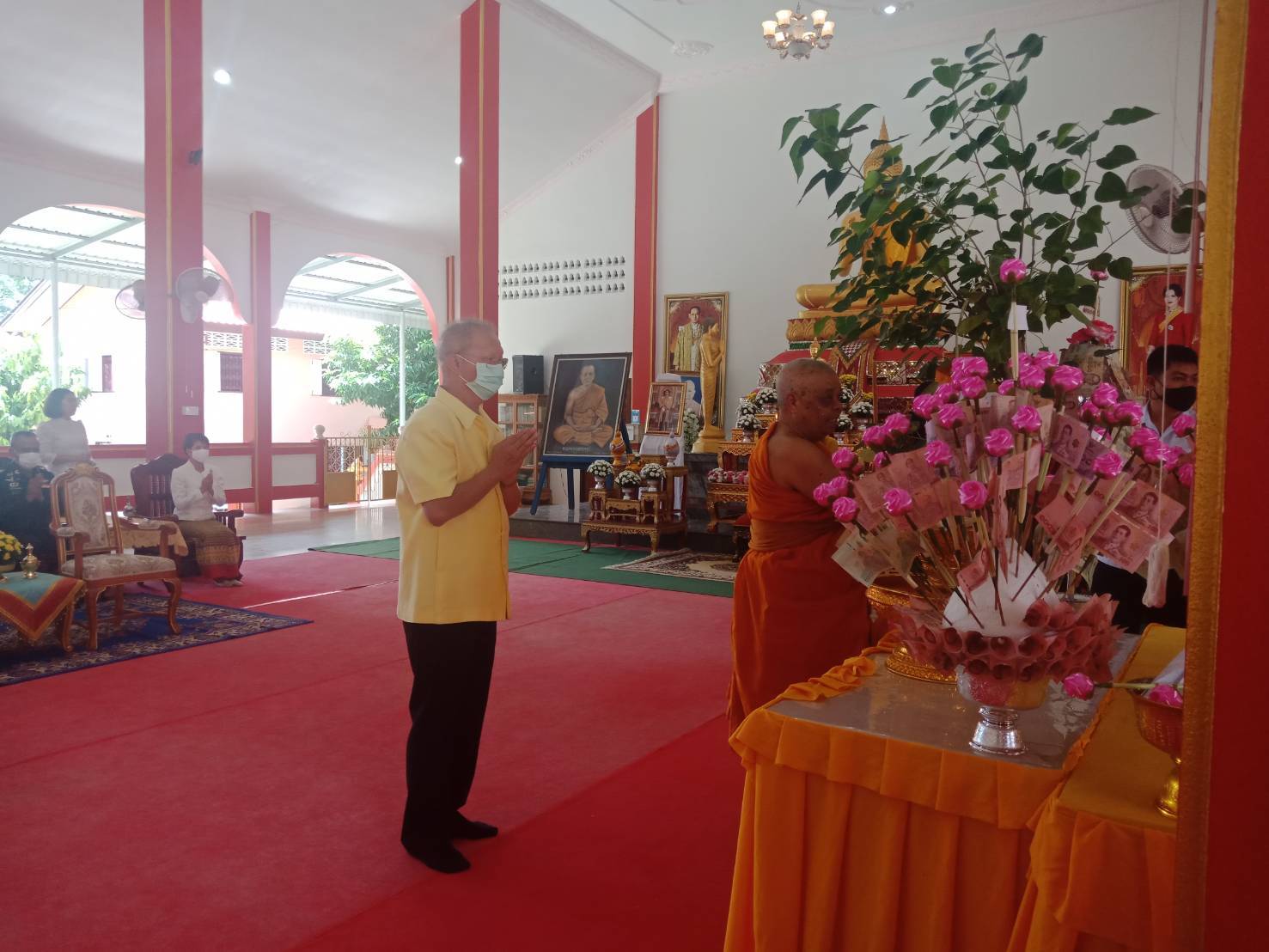 พช.ยะลา ร่วมพิธีทอดผ้าป่าสนับสนุนโครงการทุนเล่าเรียนหลวงสำหรับพระสงฆ์ไทย