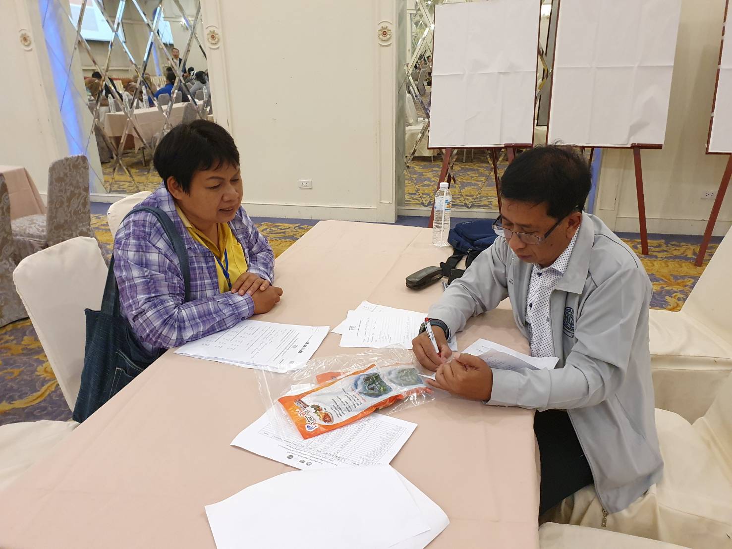 พช.ยะลา นำผู้ประกอบการ OTOP ร่วมกิจกรรมยกระดับและพัฒนาผลิตภัณฑ์เพื่อจำหน่ายให้นักท่องเที่ยว