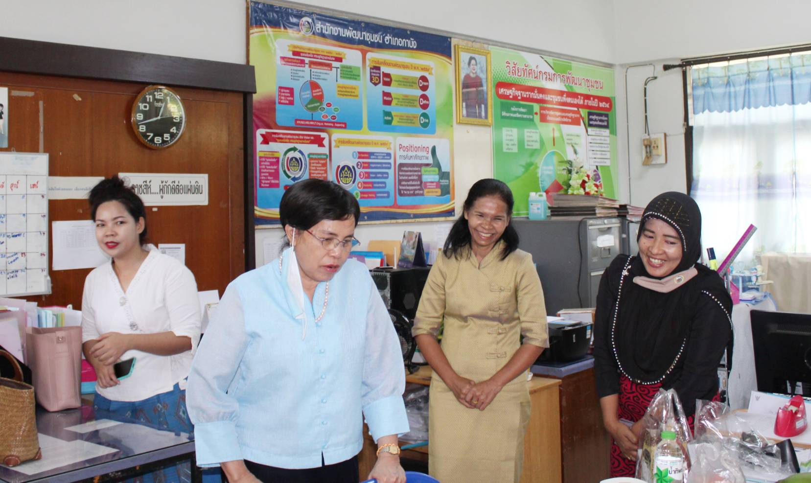 ผู้ตรวจราชการกรมฯ เยี่ยมเยีนให้กำลังใจ พช.กาบัง