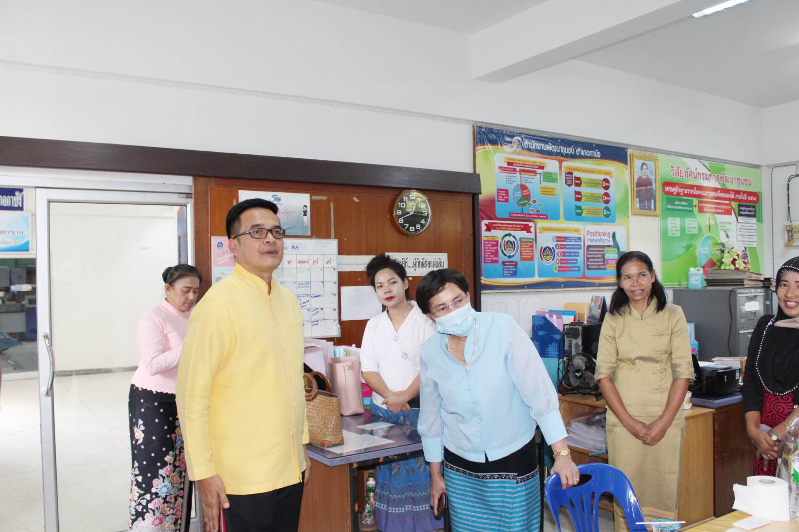 ผู้ตรวจราชการกรมฯ เยี่ยมเยีนให้กำลังใจ พช.กาบัง