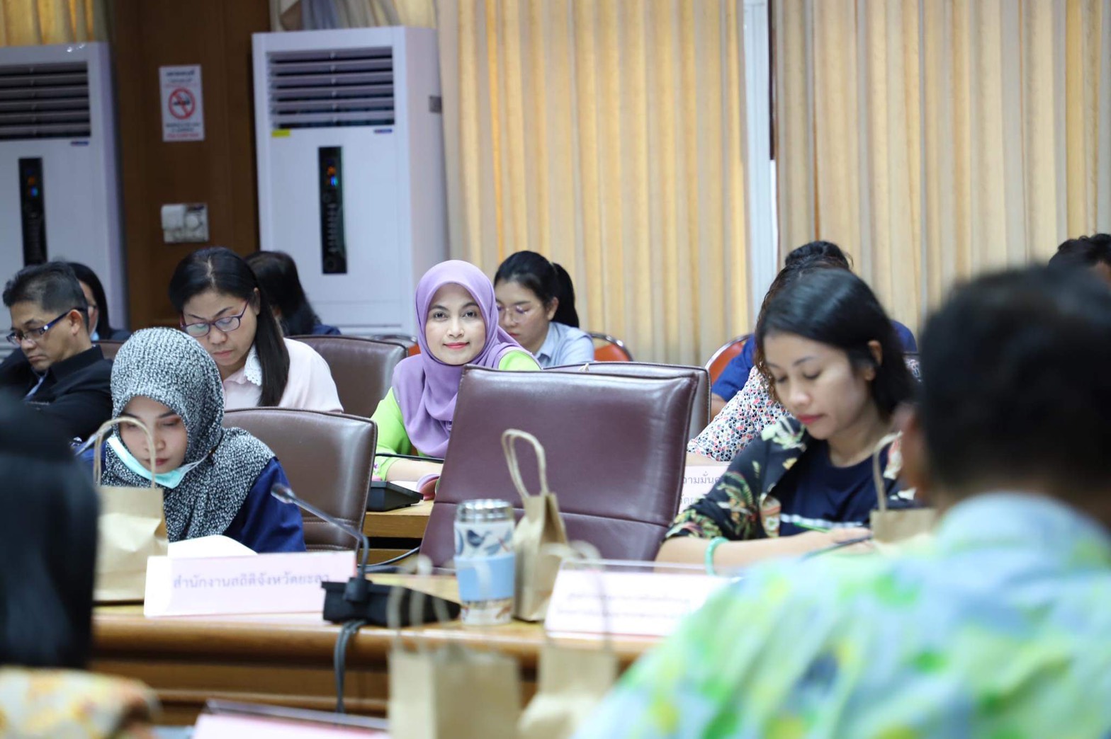 พช.ยะลา ร่วมประชุมเตรียมความพร้อมโครงการฝ่าวิกฤติด้วยเศรษฐกิจและสังคมฐานราก