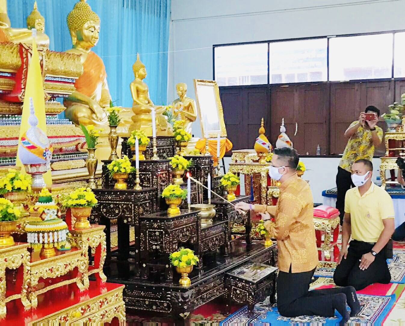 พช.ยะลา ร่วมพิธีเจริญพระพุทธมนต์ในโอกาสวันชาติ และวันพ่อแห่งชาติ