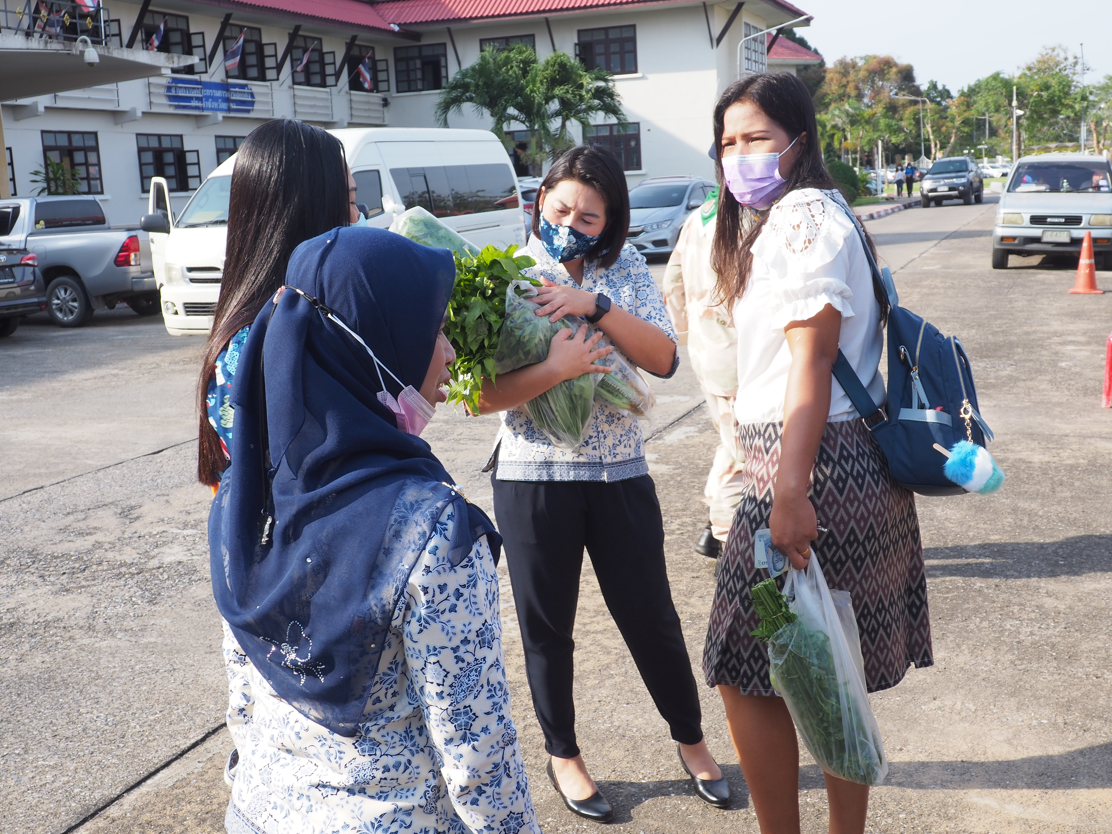 พช.ยะลา จัดมหกรรมปลูกผักสวนครัวเพื่อสร้างความมั่นคงทางอาหาร รอบ 2