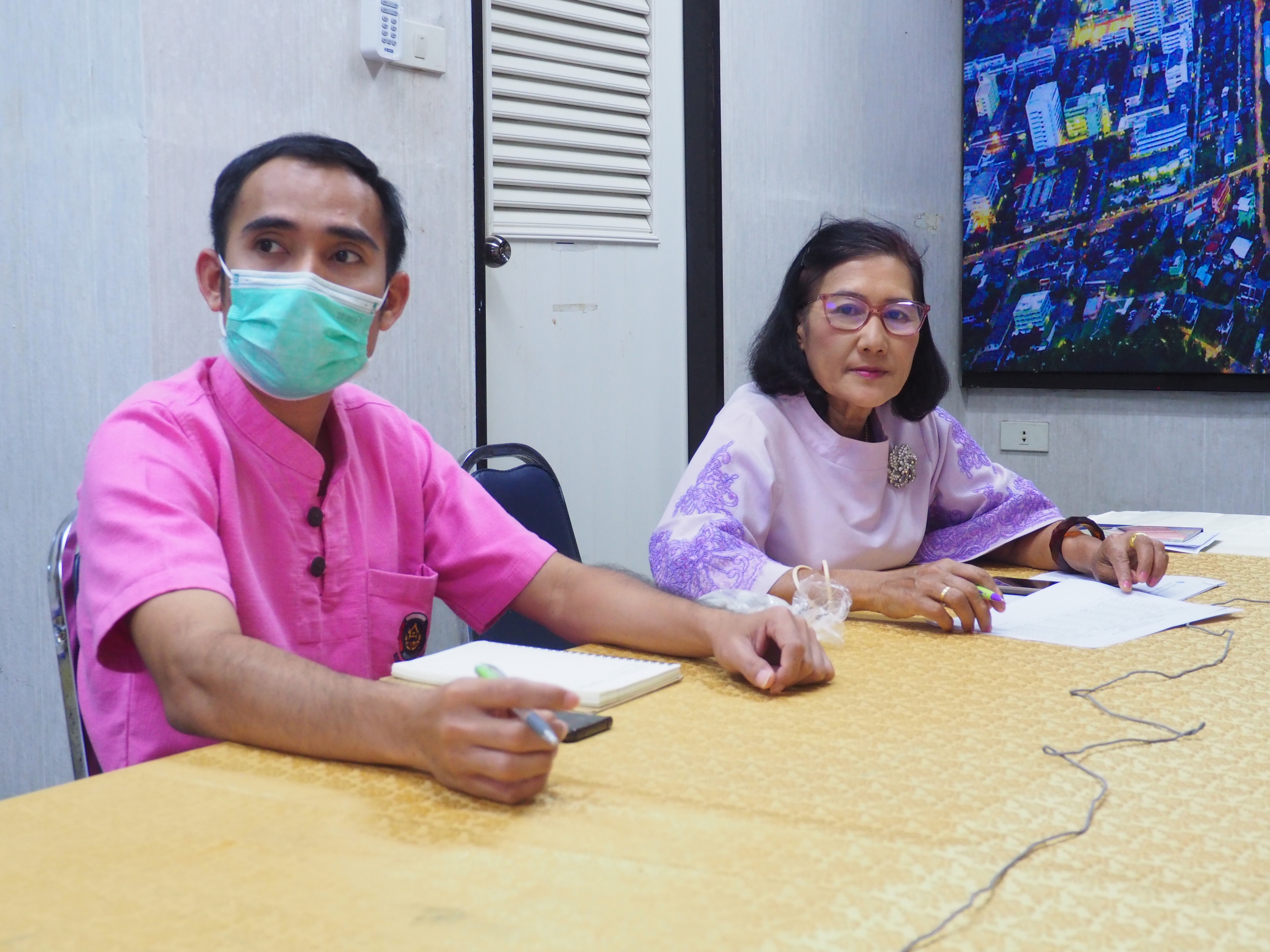 [ พจ.ยะลา รับชมการประชุมเร่งรัด​ กำ​กับ​ ติดตามการดำเนินงานกองทุนพัฒนาบทบาทสตรี ครั้งที่ 3 ]