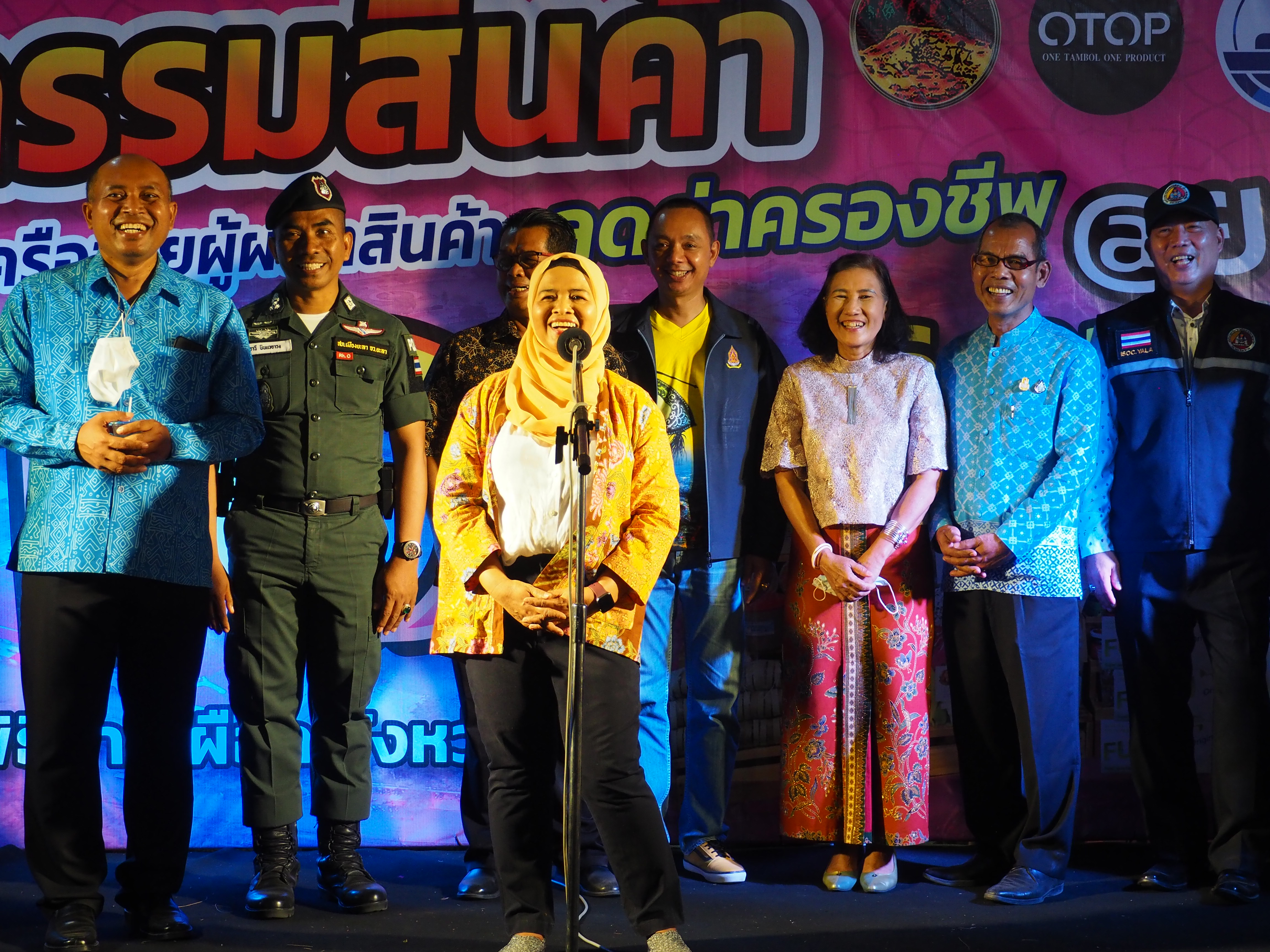 พจ.ยะลา ร่วมพิธีเปิดงานกิจกรรม “ประเพณีว่าวนิบง” และ “มหกรรมสินค้า OTOP ลดค่าครองชีพ”