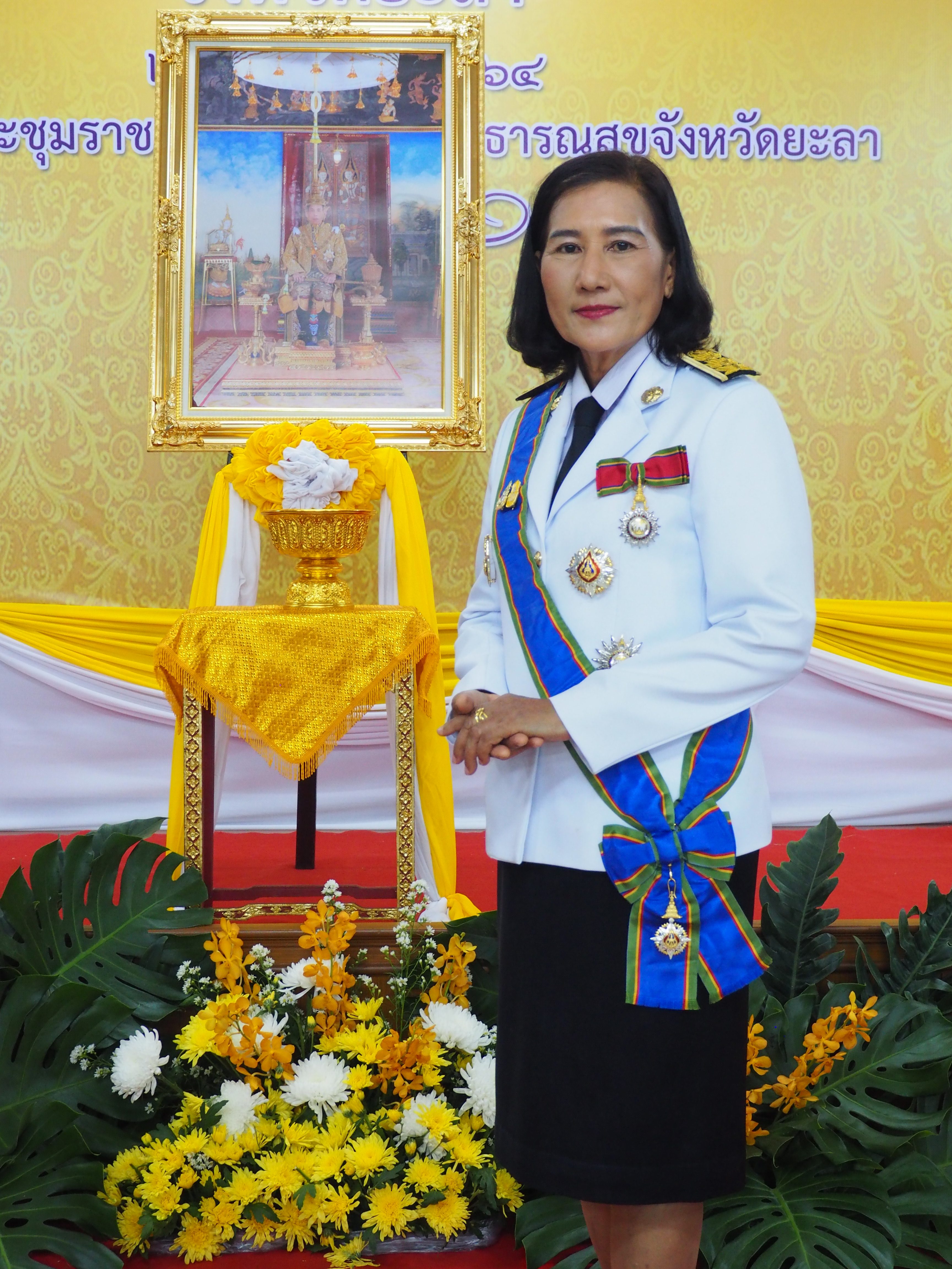 พัฒนาการจังหวัดยะลา เข้ารับพระราชทานเครื่องราชอิสริยาภรณ์ ชั้นสายสะพาย