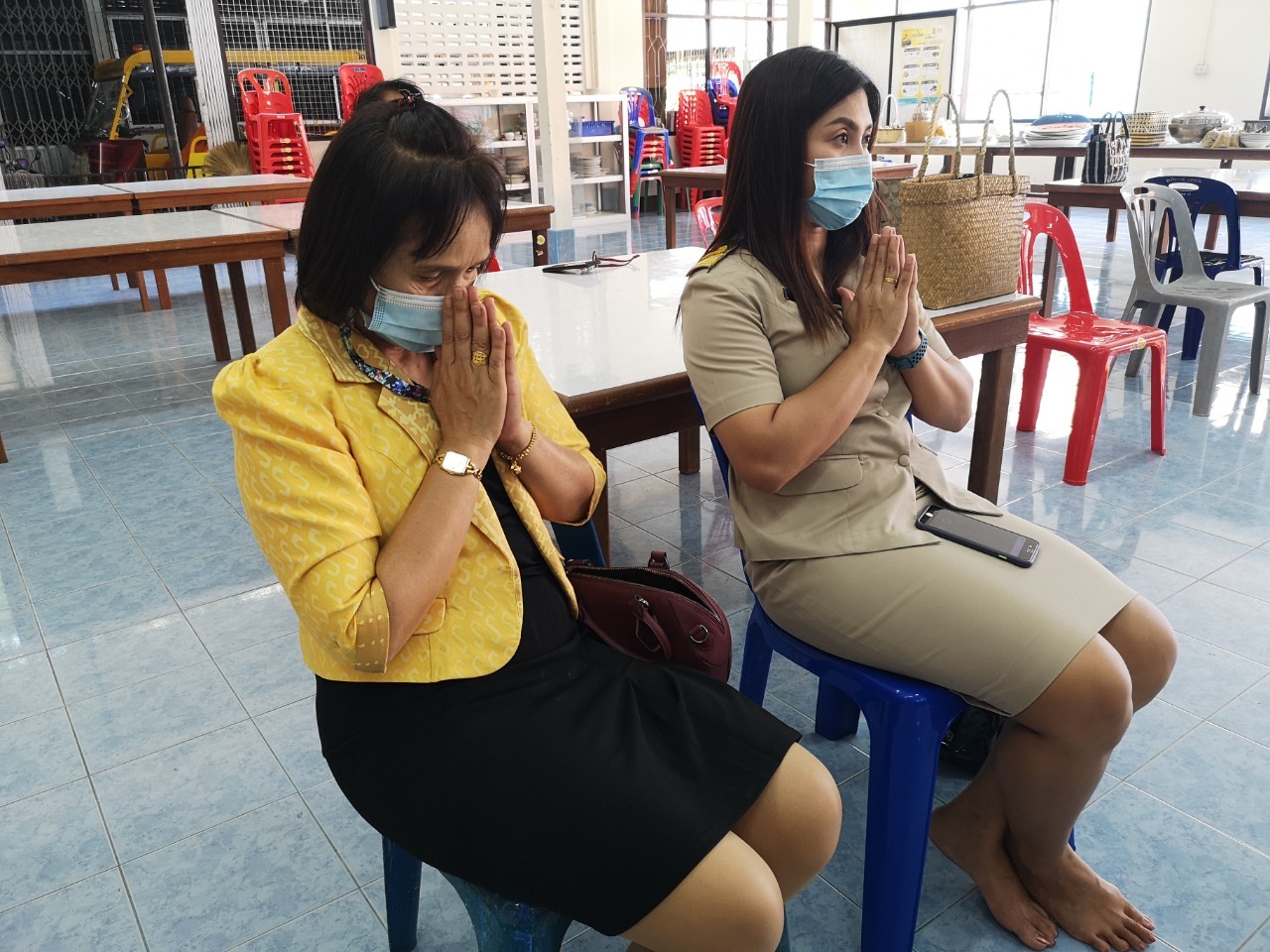 พช.ยะลา ถวายภัตตาหารพระภิกษุ สามเณร ณ วัดพุทธภูมิ พระอารามหลวง