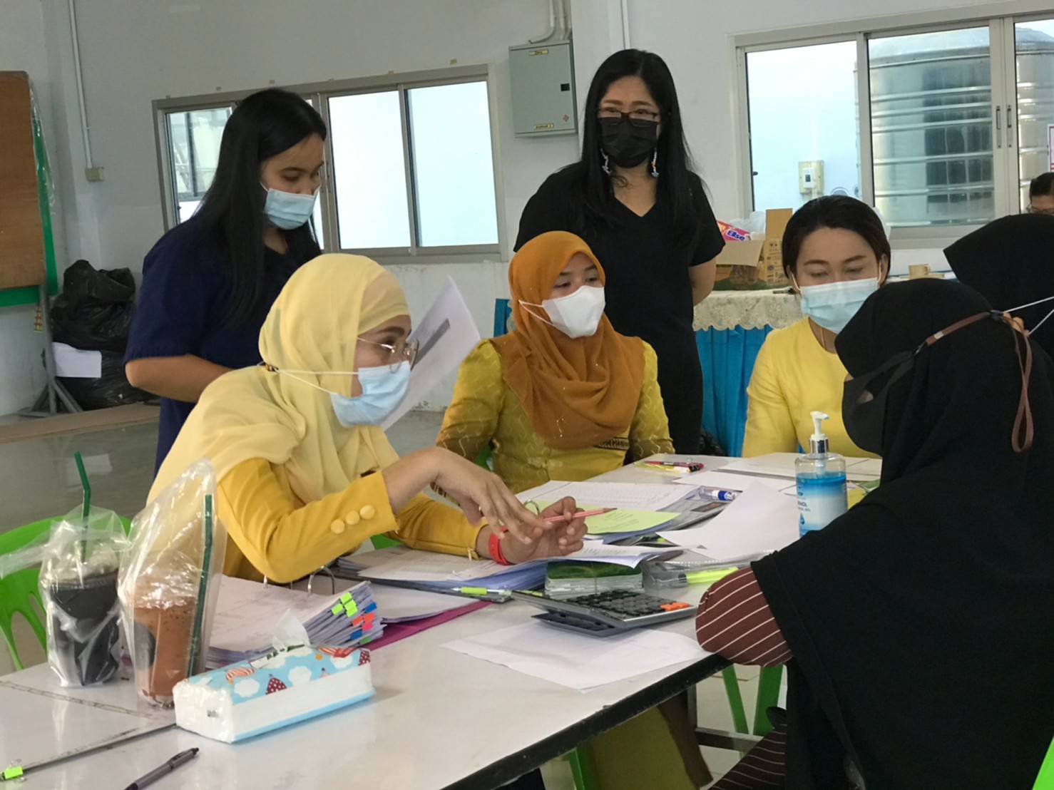 พช.ยะลา ติดตามบริหารจัดการหนี้กองทุนพัฒนาบทบาทสตรี อ.บันนังสตา