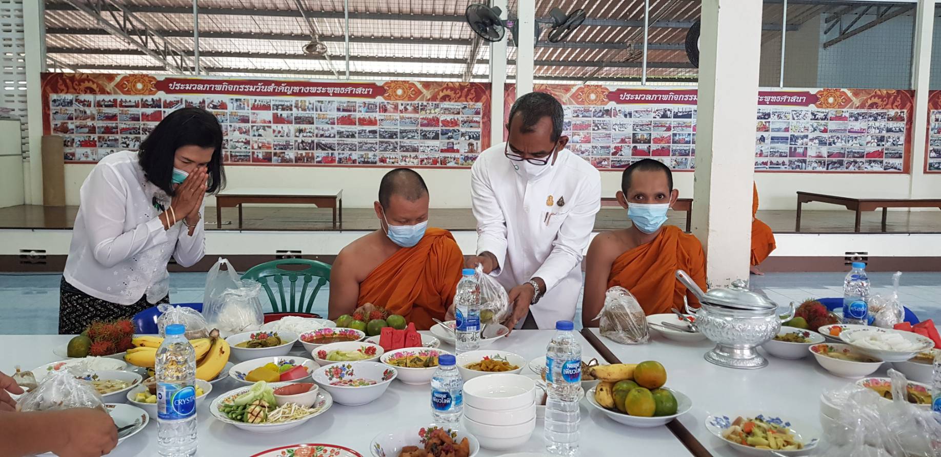 พจ.ยะลา ถวายภัตตาหารพระภิกษุ สามเณร ณ วัดพุทธภูมิ พระอารามหลวง