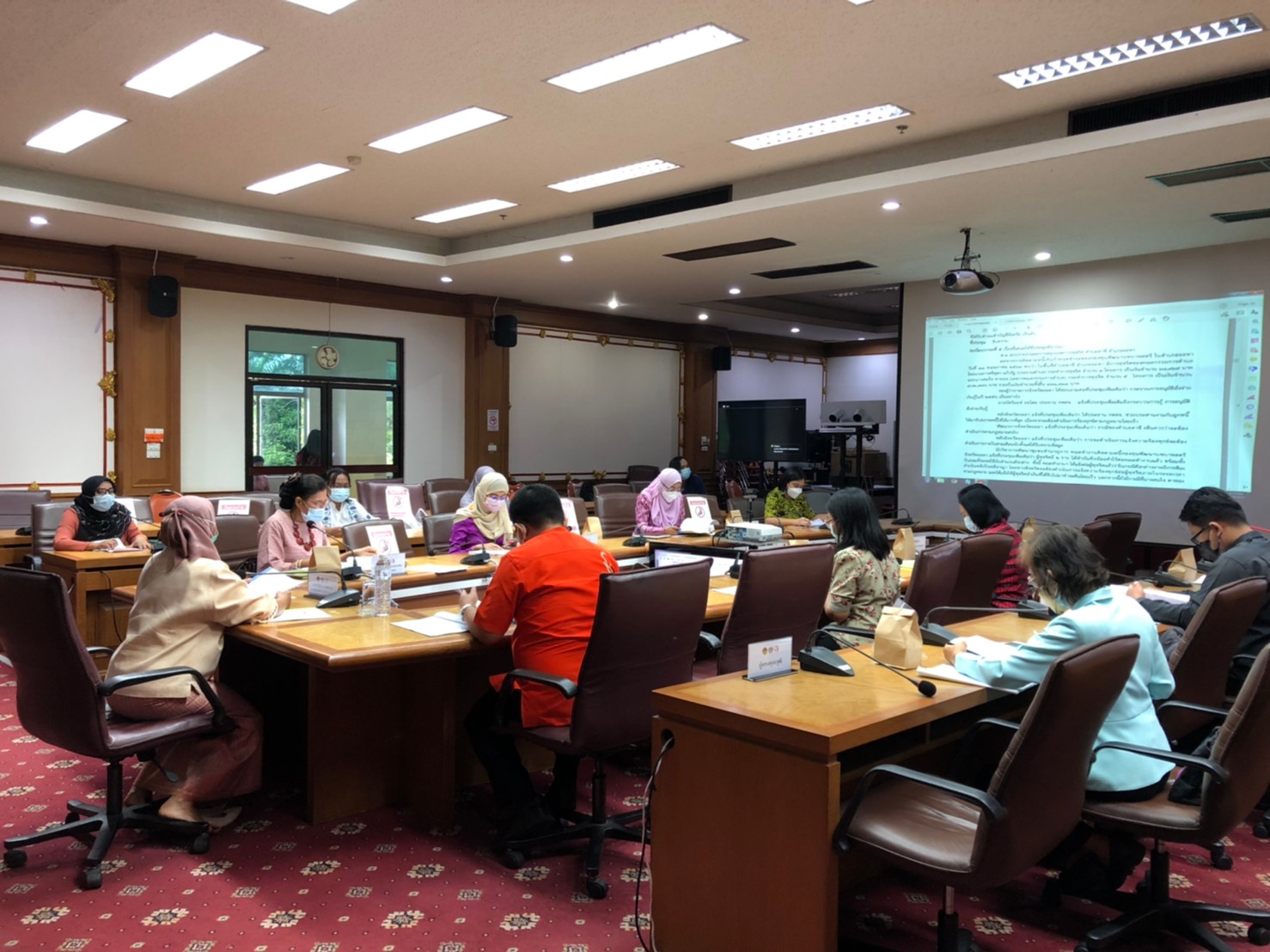 พช.ยะลา ประชุมคณะอนุกรรมการบริหารกองทุนพัฒนาบทบาทสตรี ครั้งที่ 6/2564