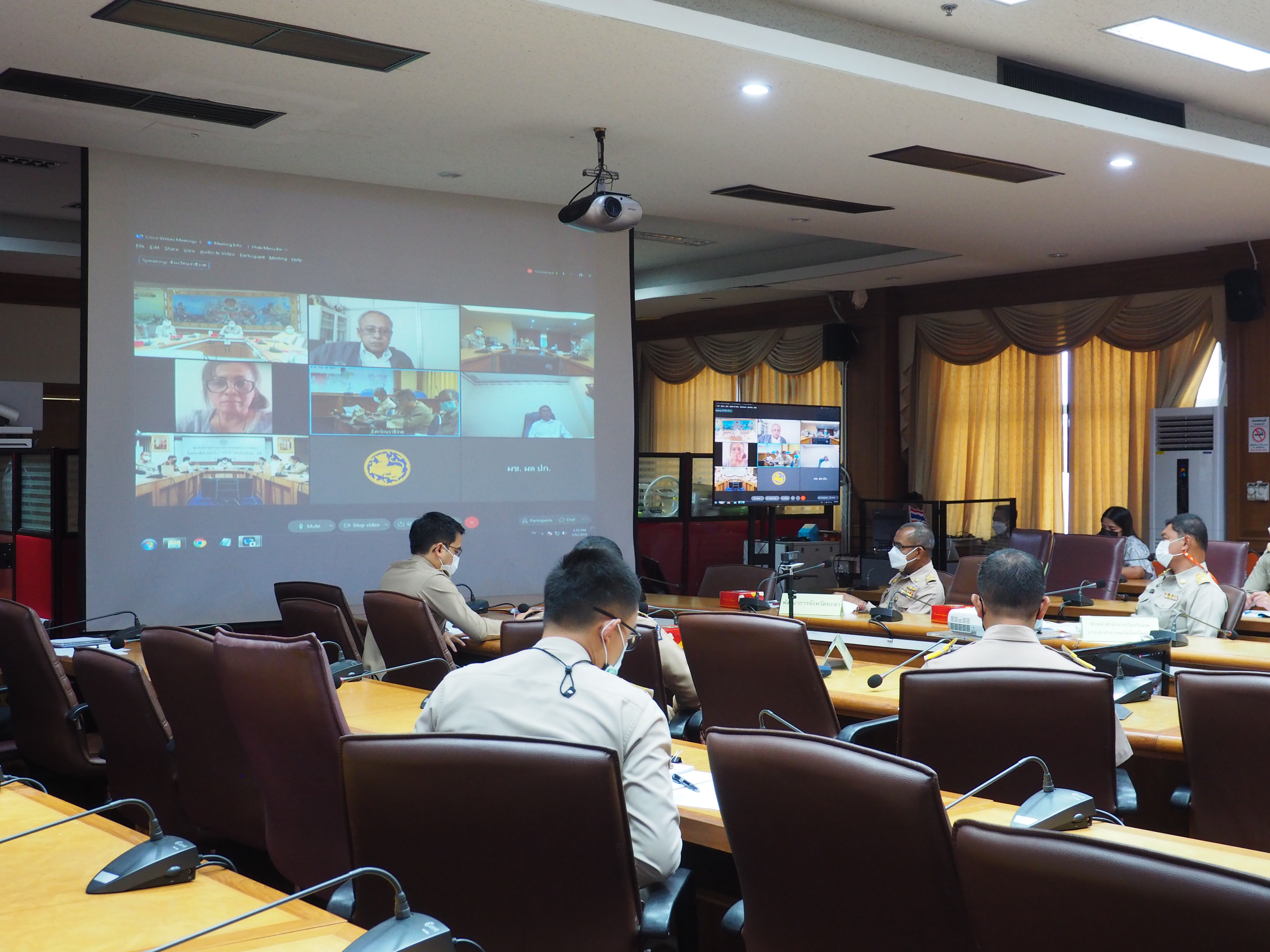 พจ.ยะลา รับชมการประชุมตรวจติดตามการดำเนินงานตามประเด็นตรวจราชการงานสำคัญตามนโยบายของรัฐบาลและกระทรวงมหาดไทย